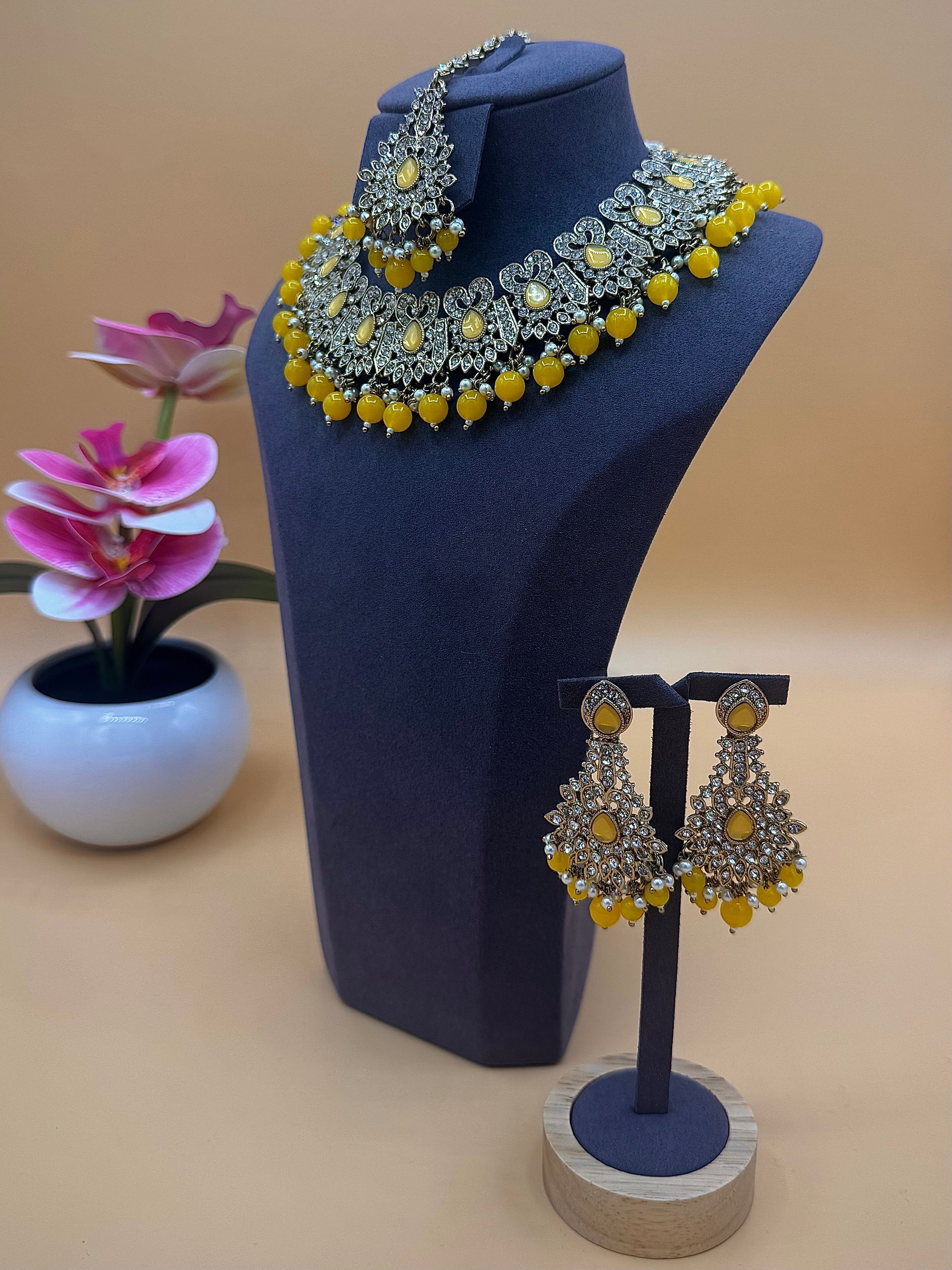 Nayra Necklace Set – Marigold Yellow