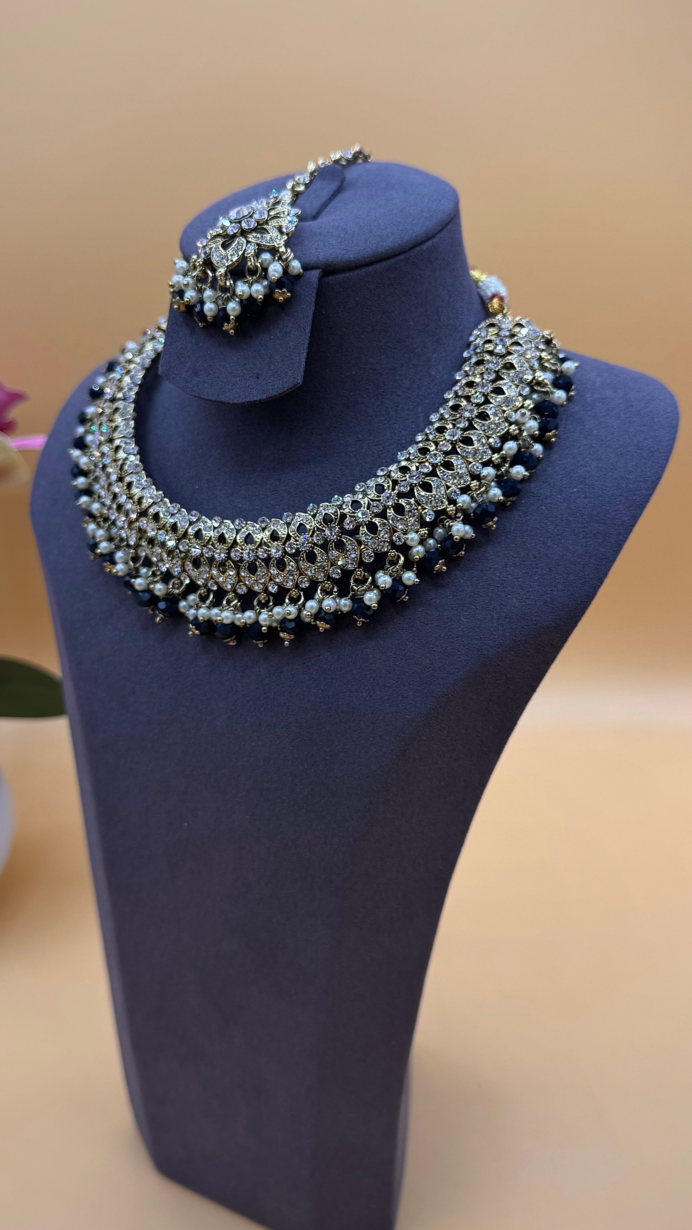 Midnight Regal Necklace Set