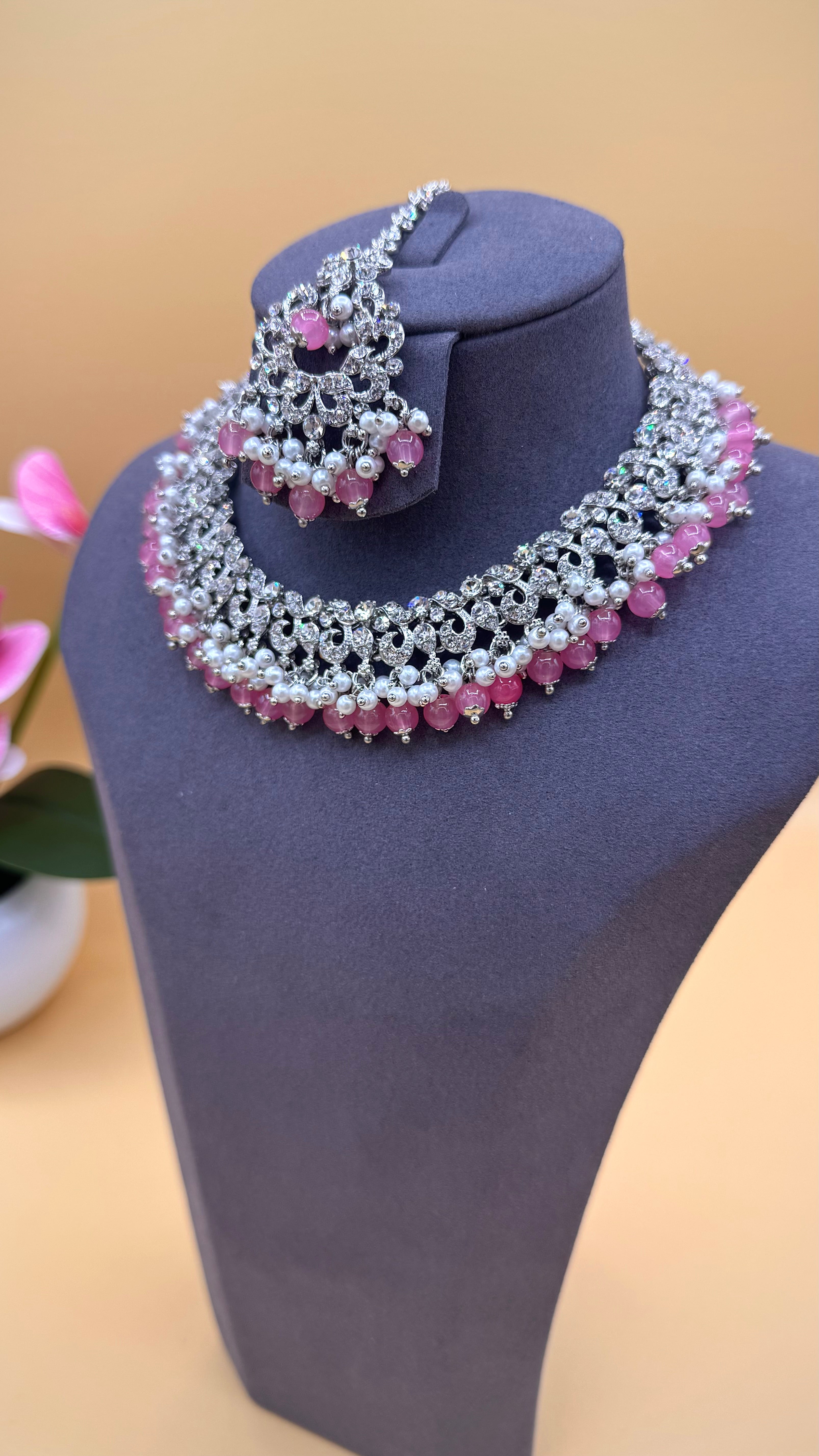 Blush Noor Necklace Set