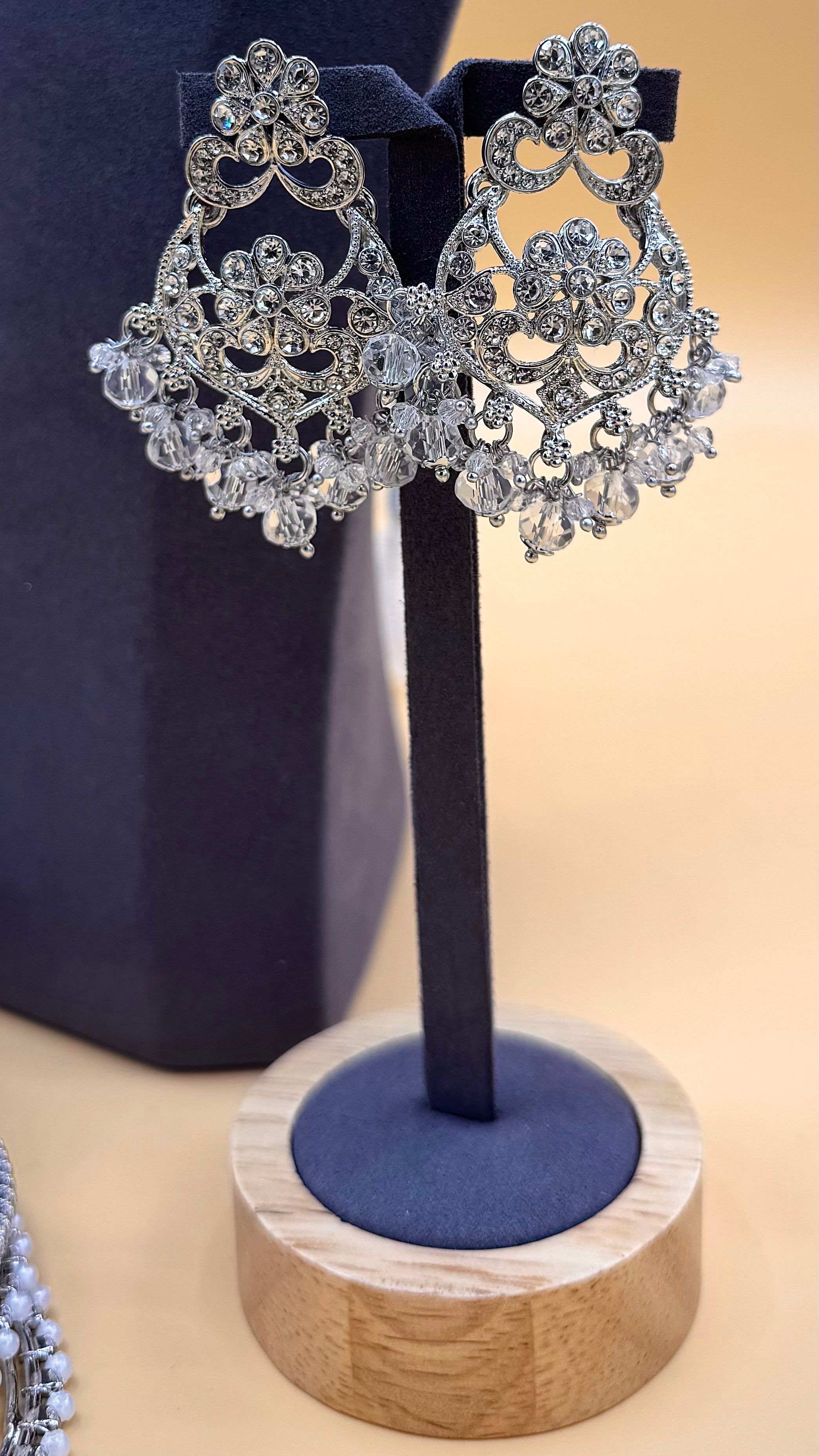 Crystal Elegance Necklace Set - silver