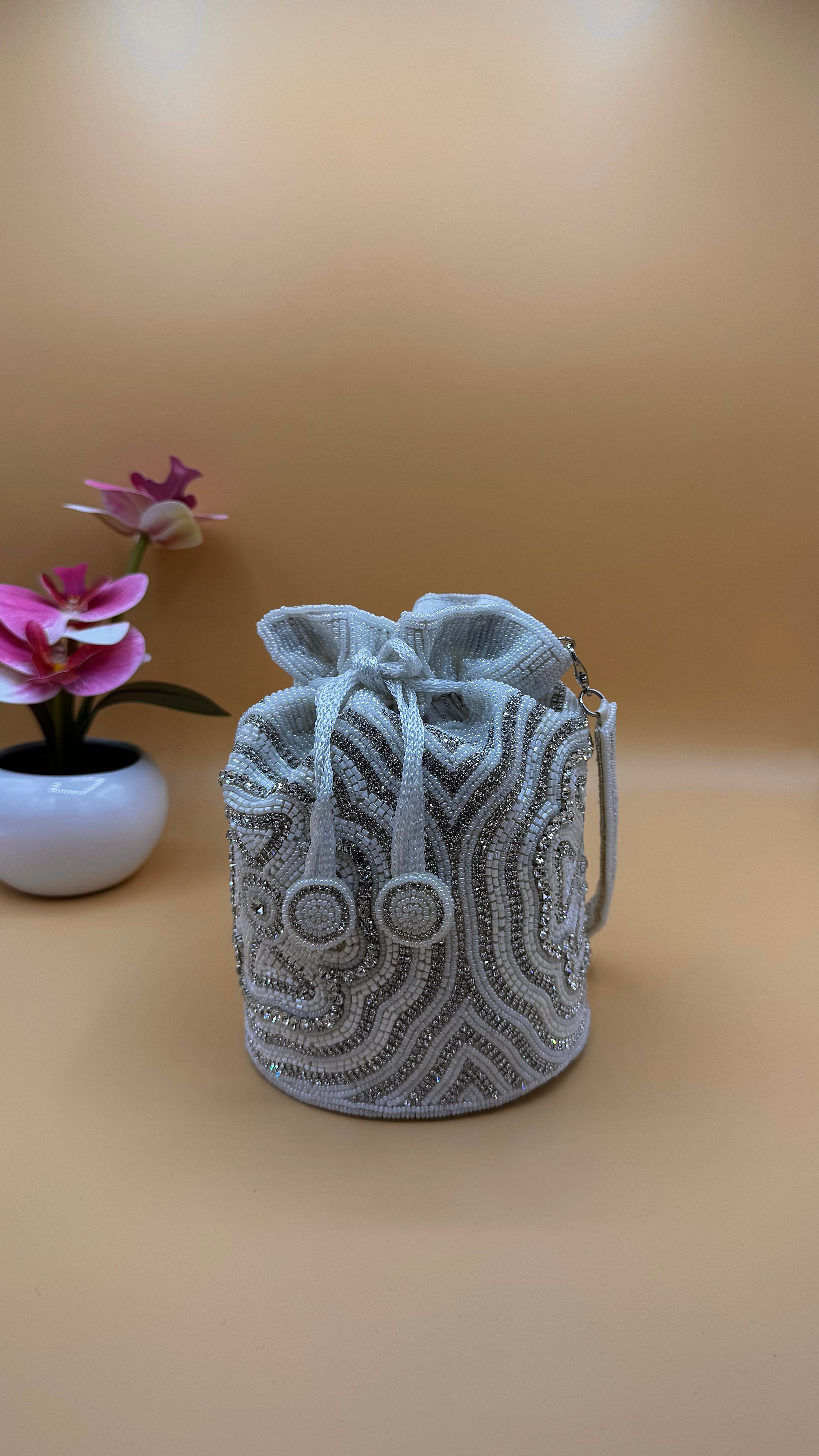 Arjun Bag – Silver White