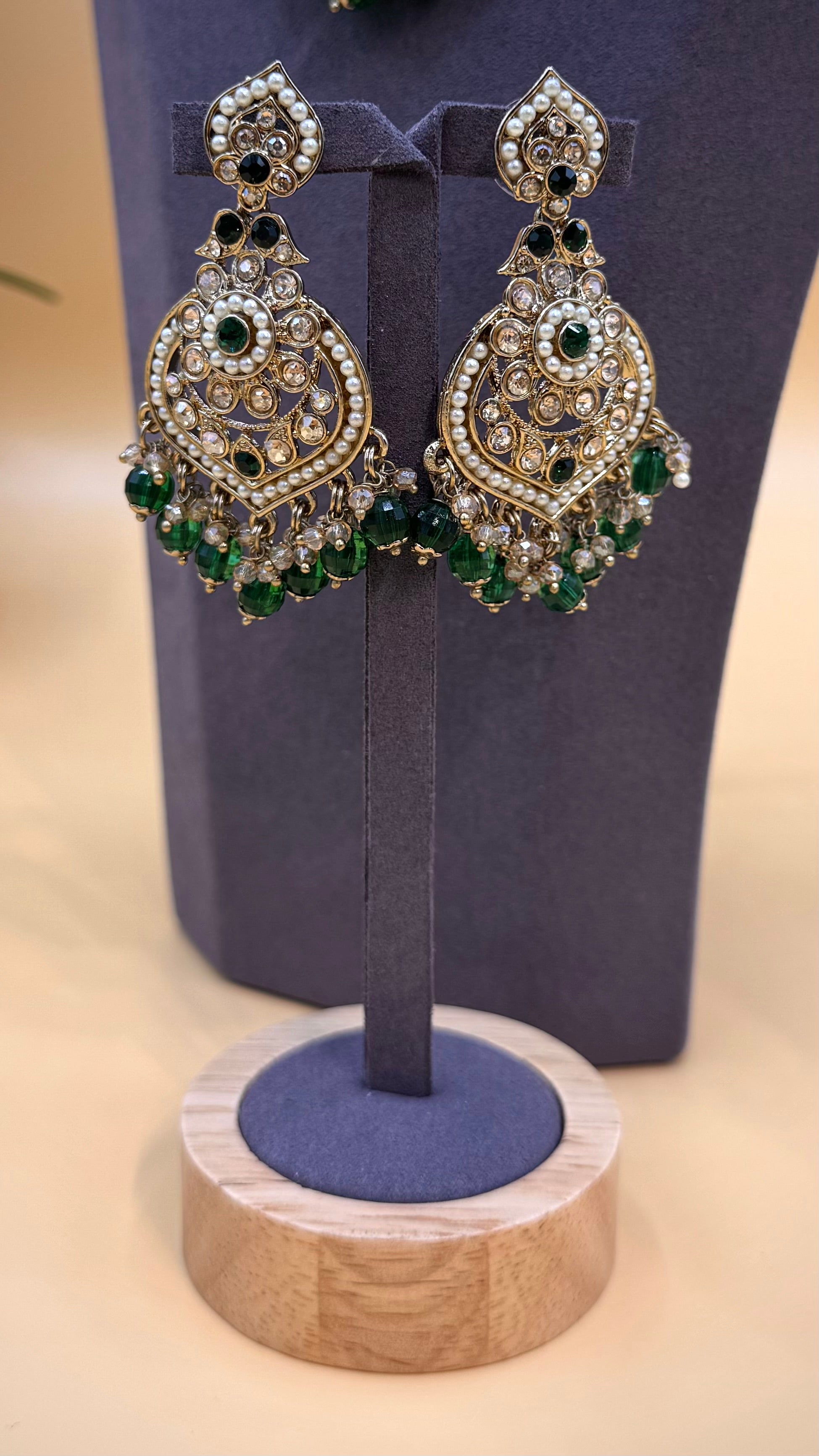 Emerald Green Royal Necklace Set