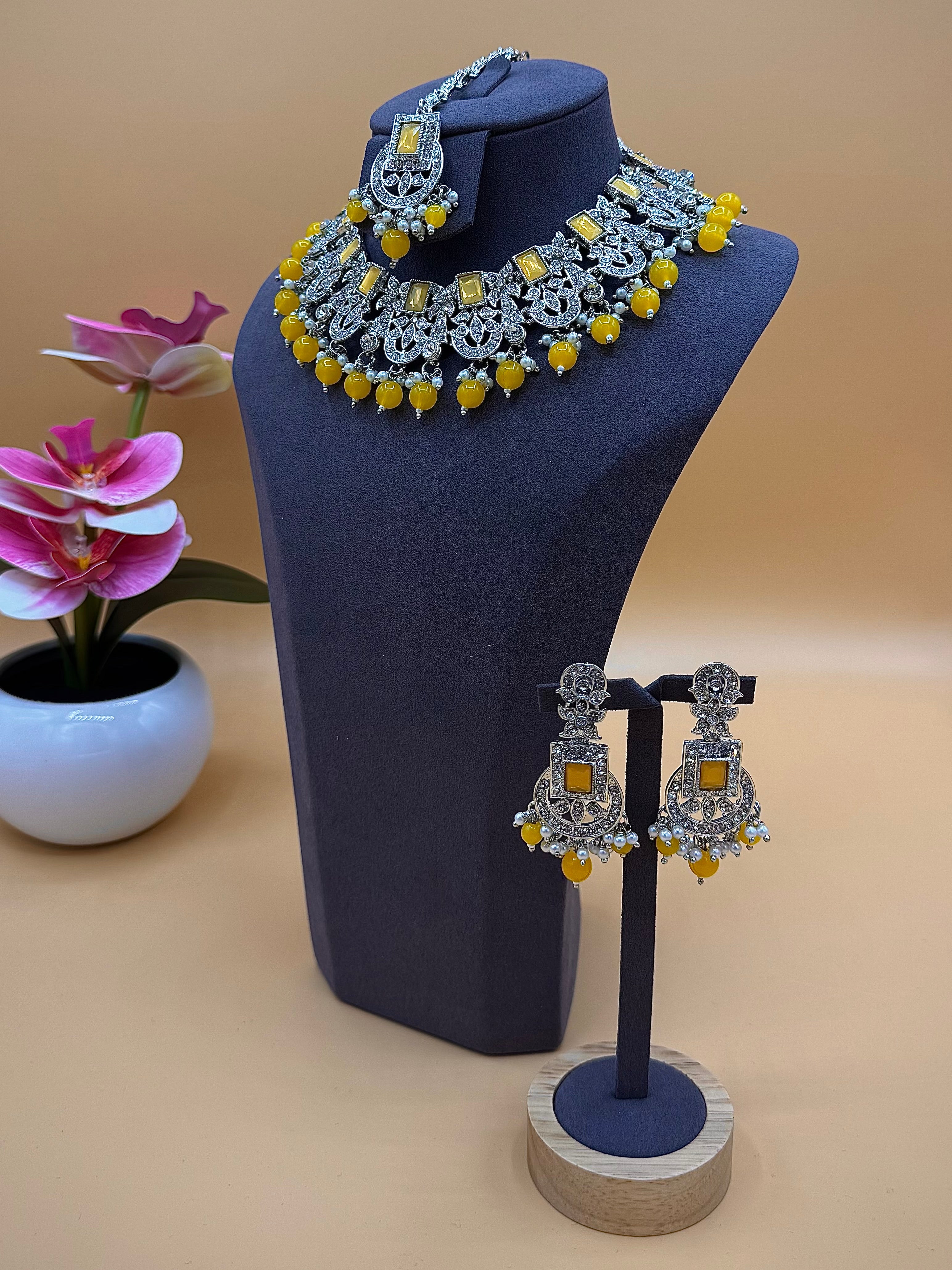 Rania Necklace Set – Golden Yellow