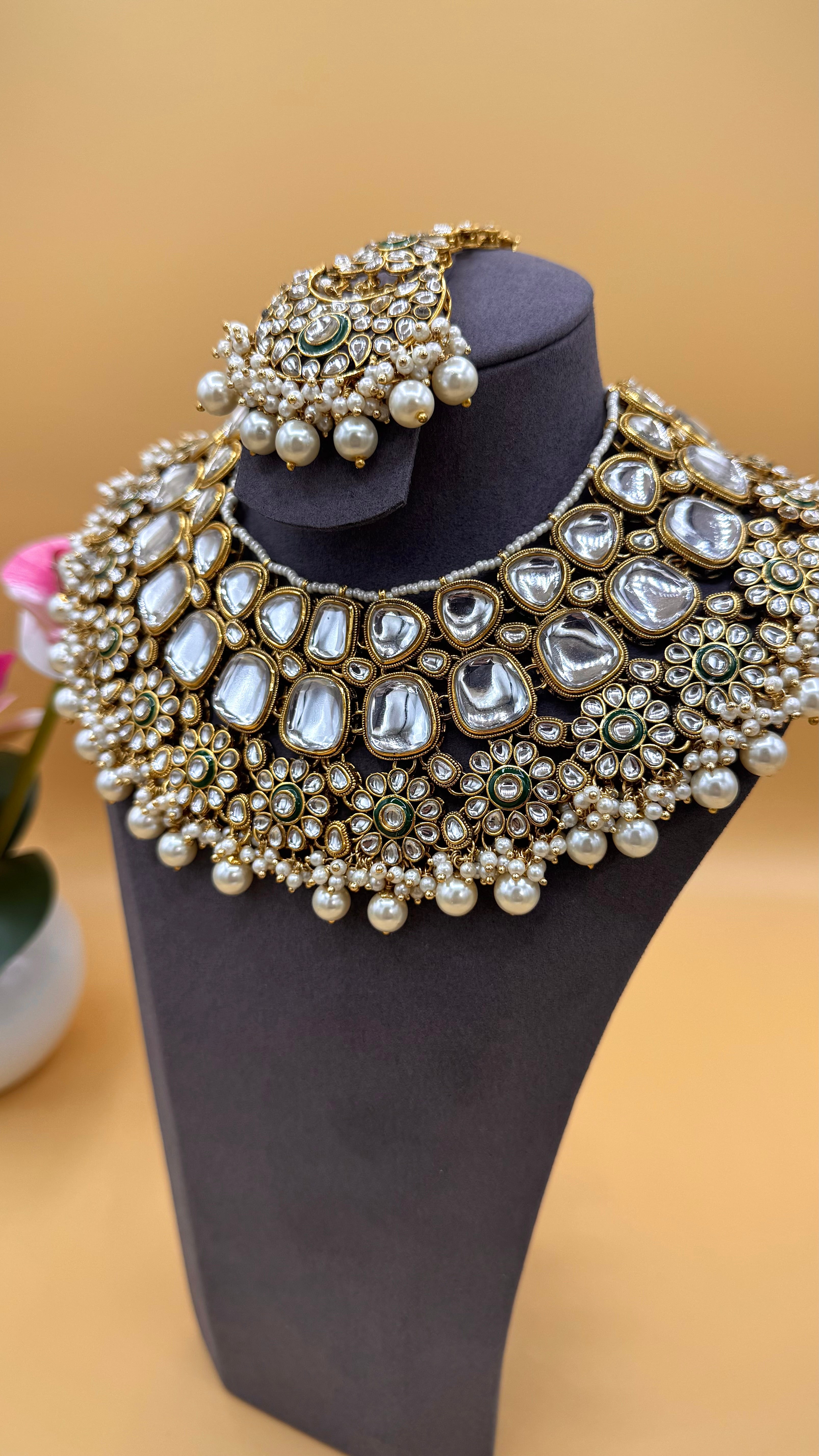 Ivory Empress Necklace Set