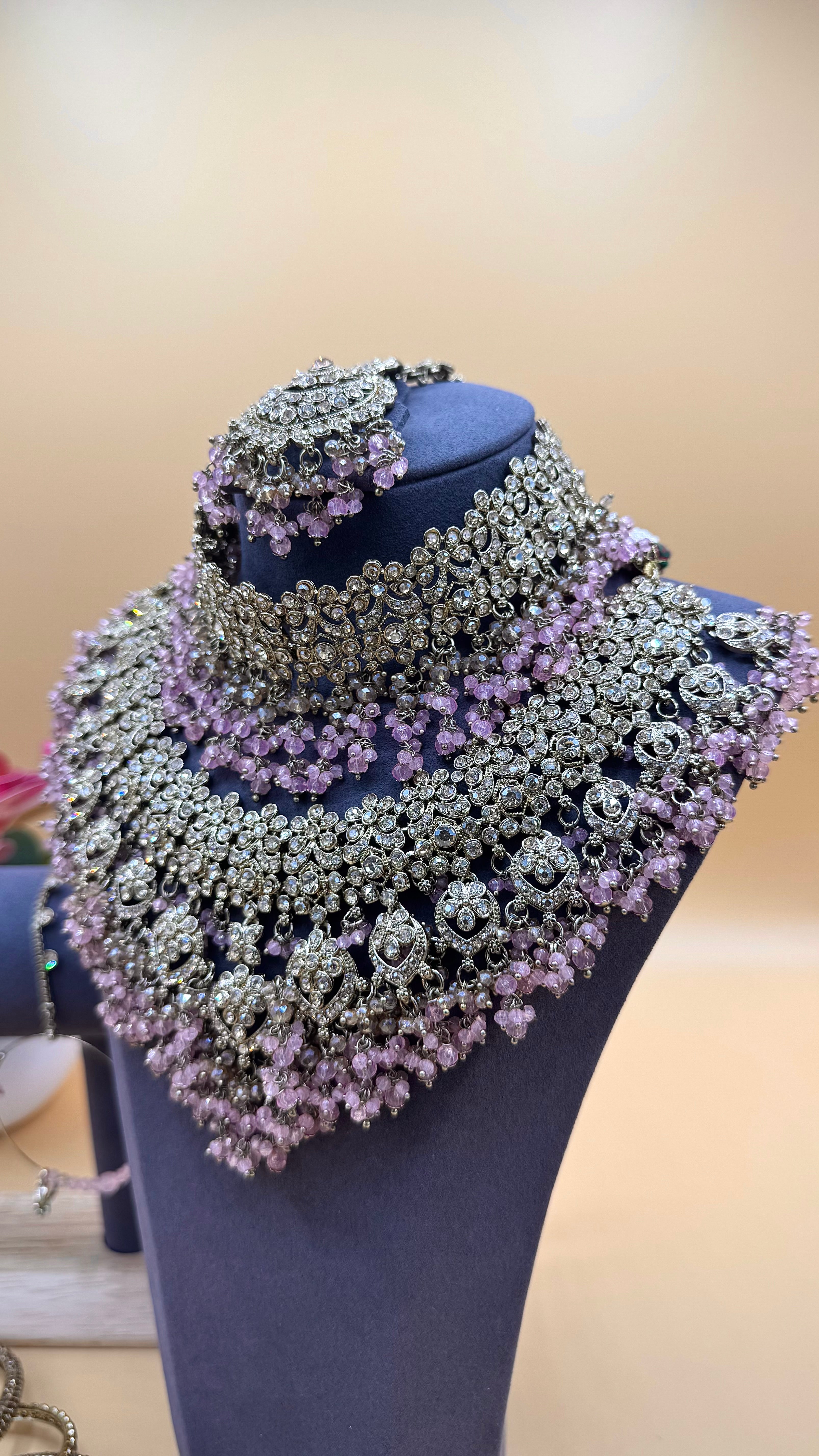 Bruidschokerset in de kleur Lavender Majesty