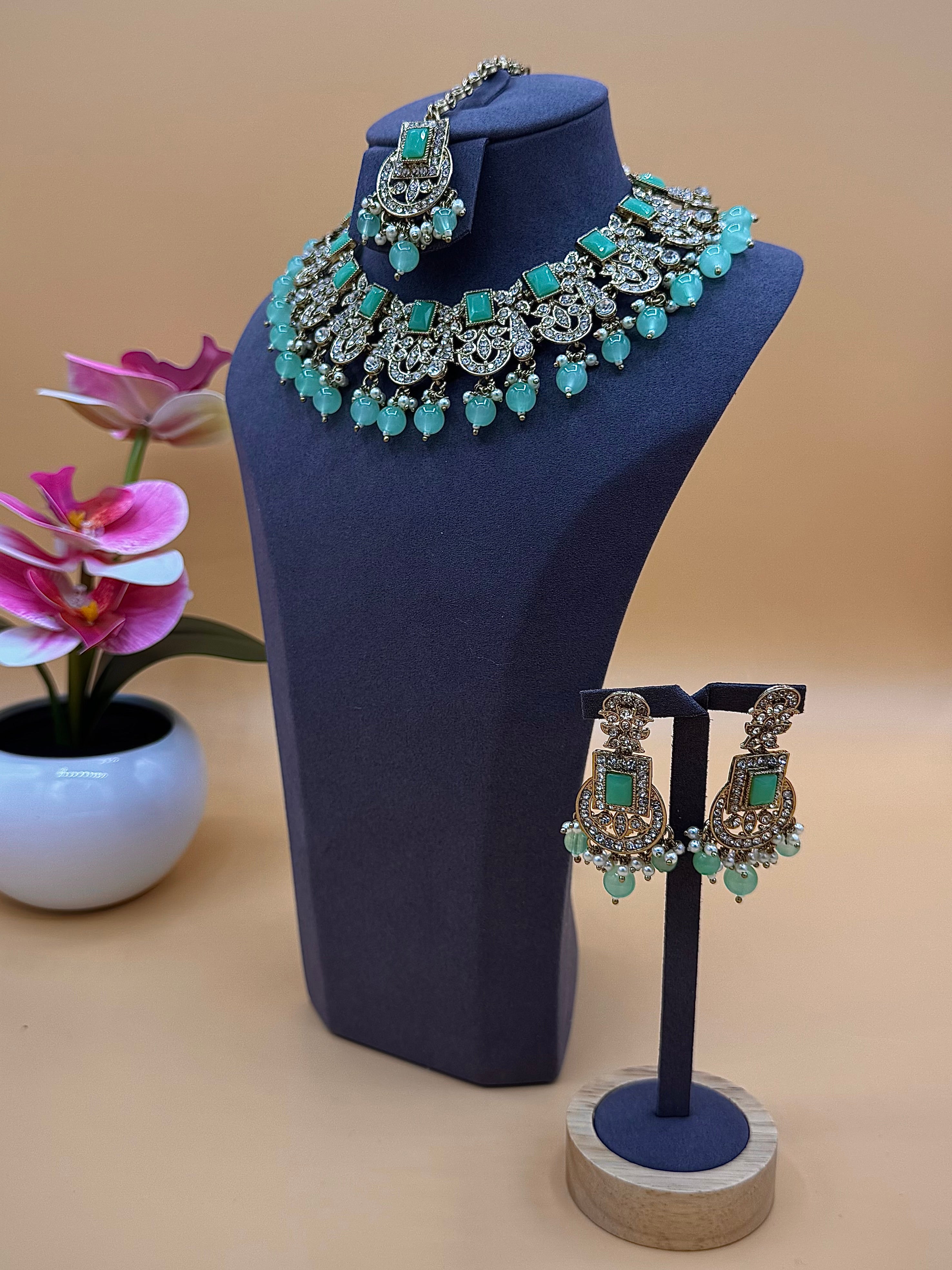 Rimsha Necklace Set – Mint Green