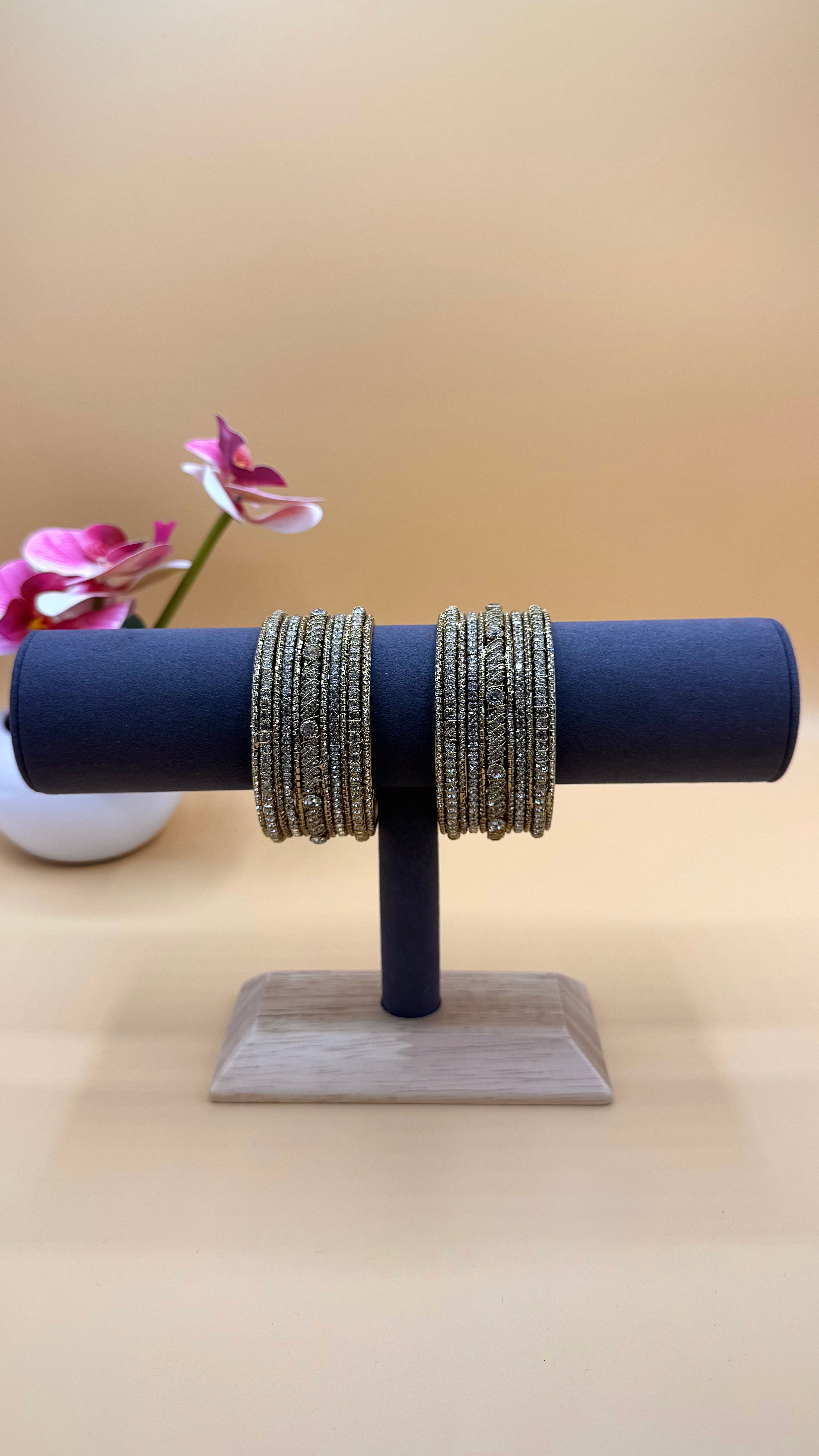 Golden Radiance Bangles – Gold