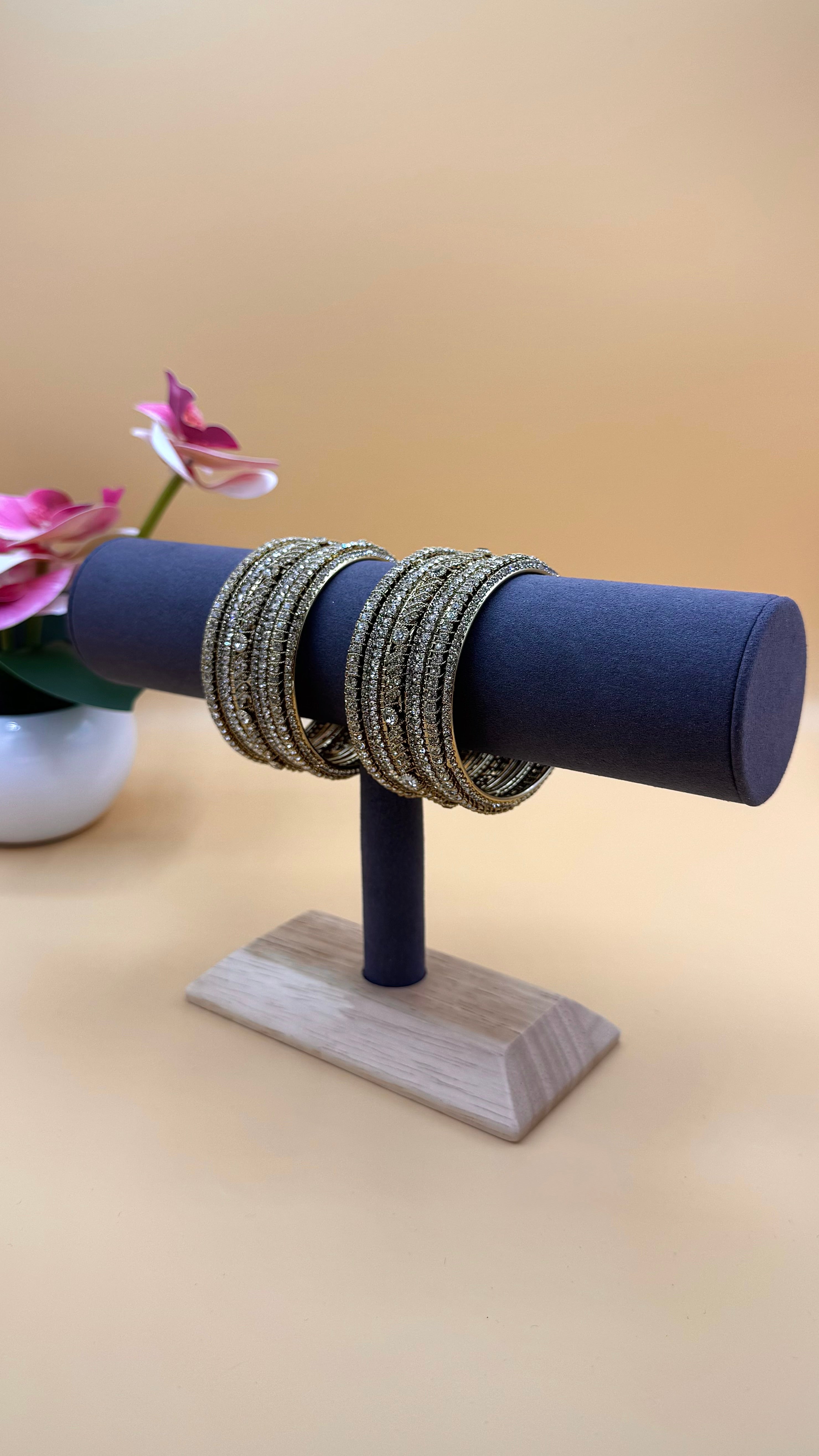 Golden Radiance Bangles – Gold