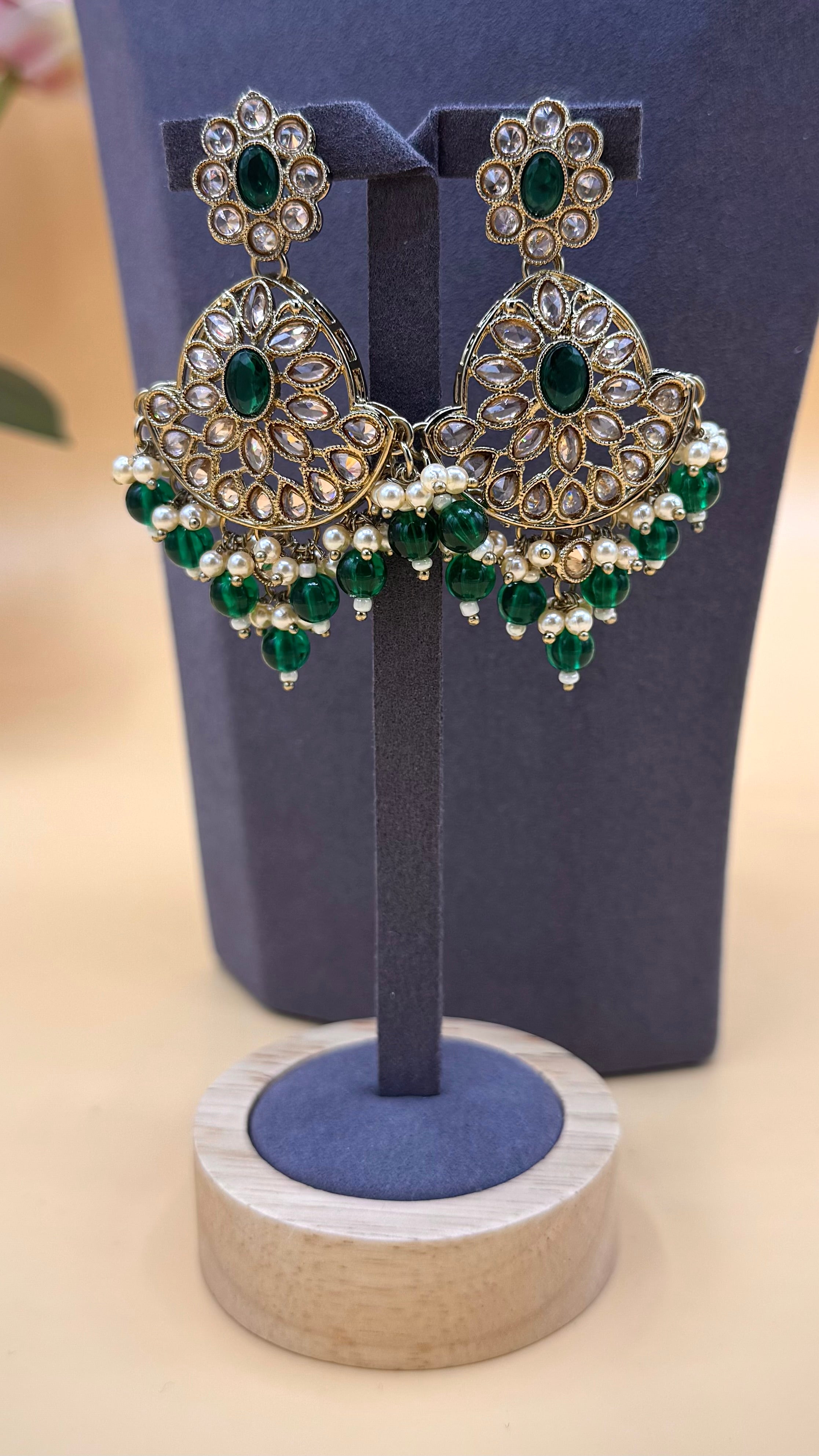 Emerald Pearl Necklace Set