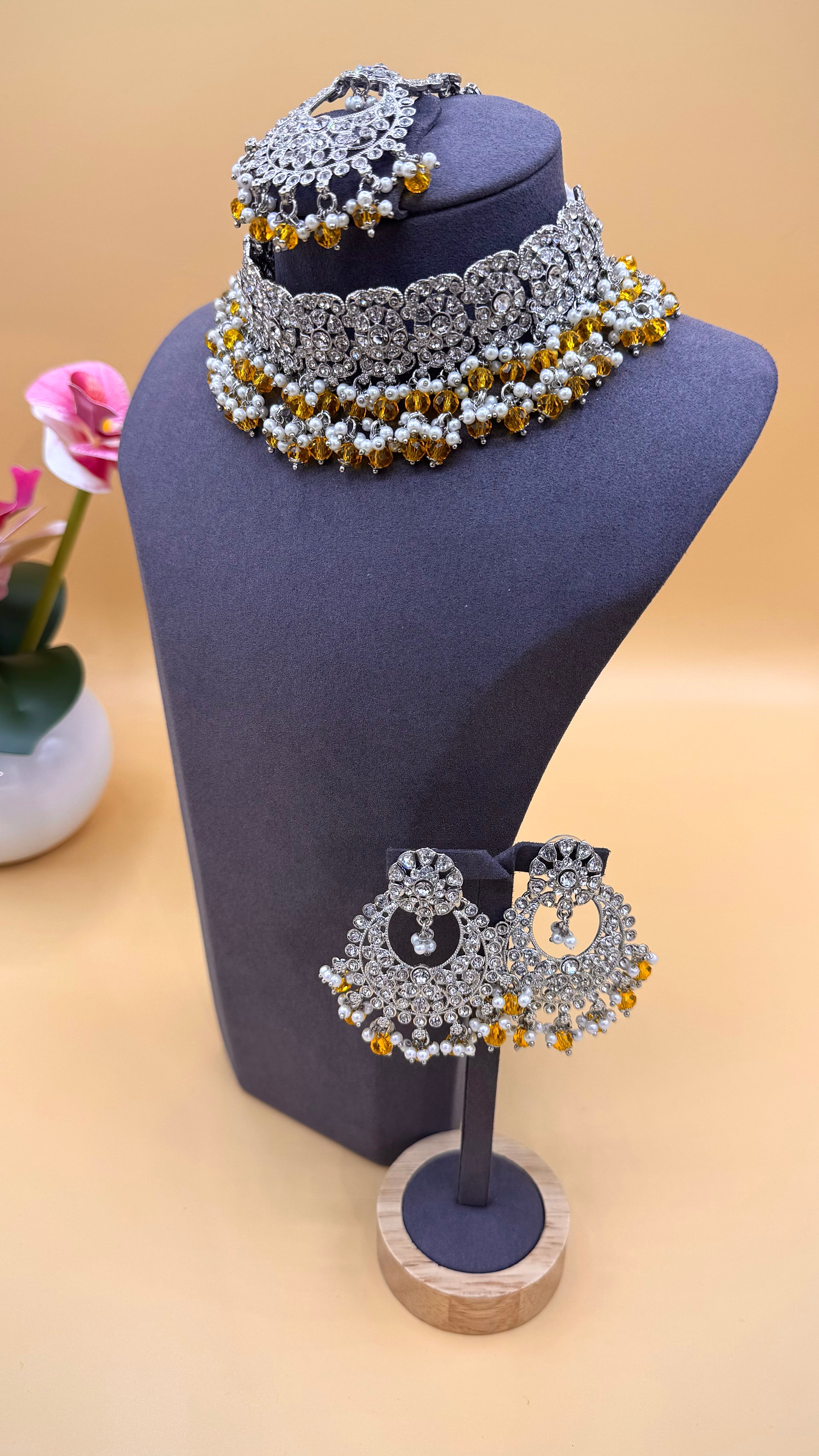 Amber Rani choker Set