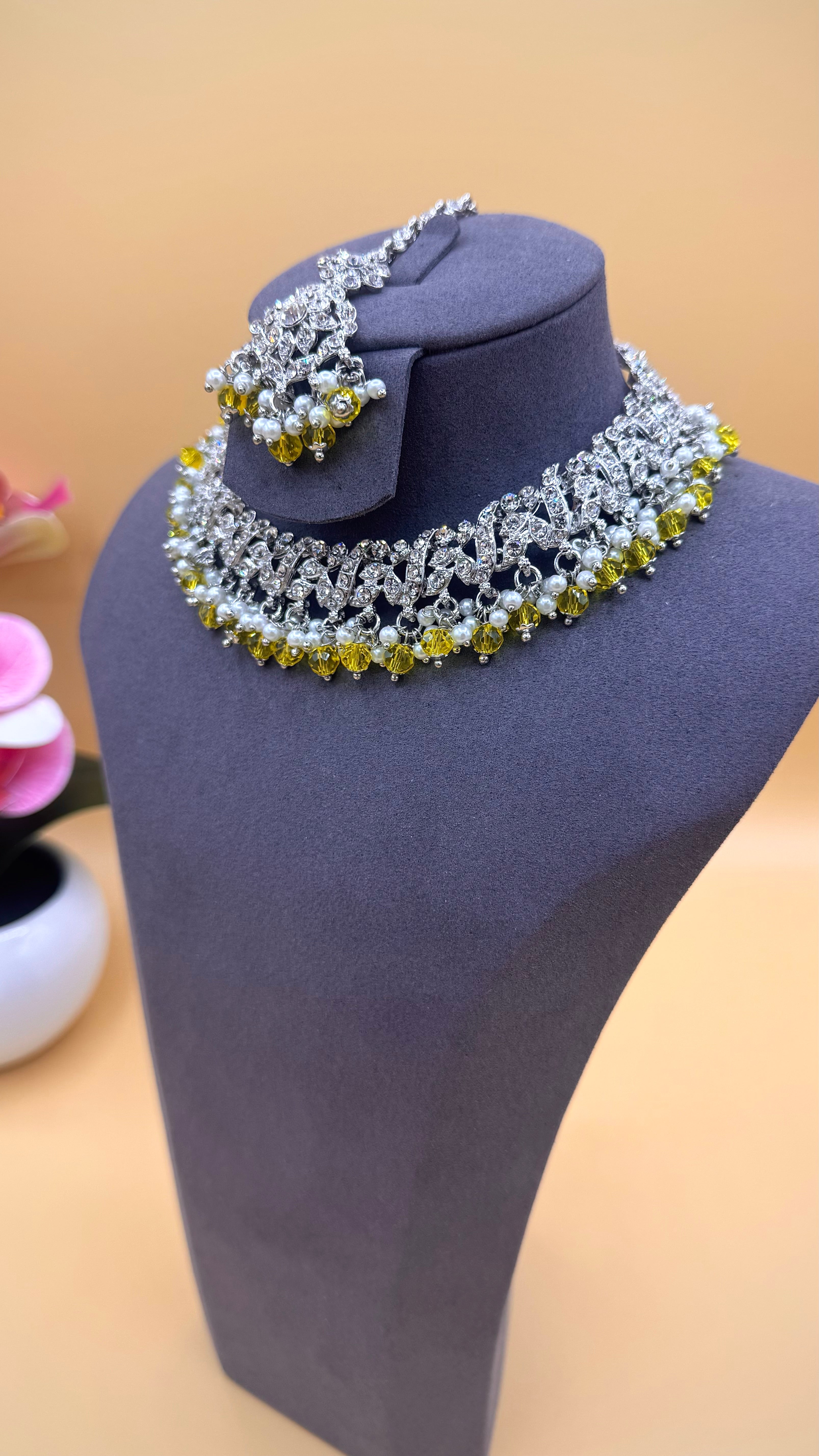 Golden Pearl Radiance Necklace Set