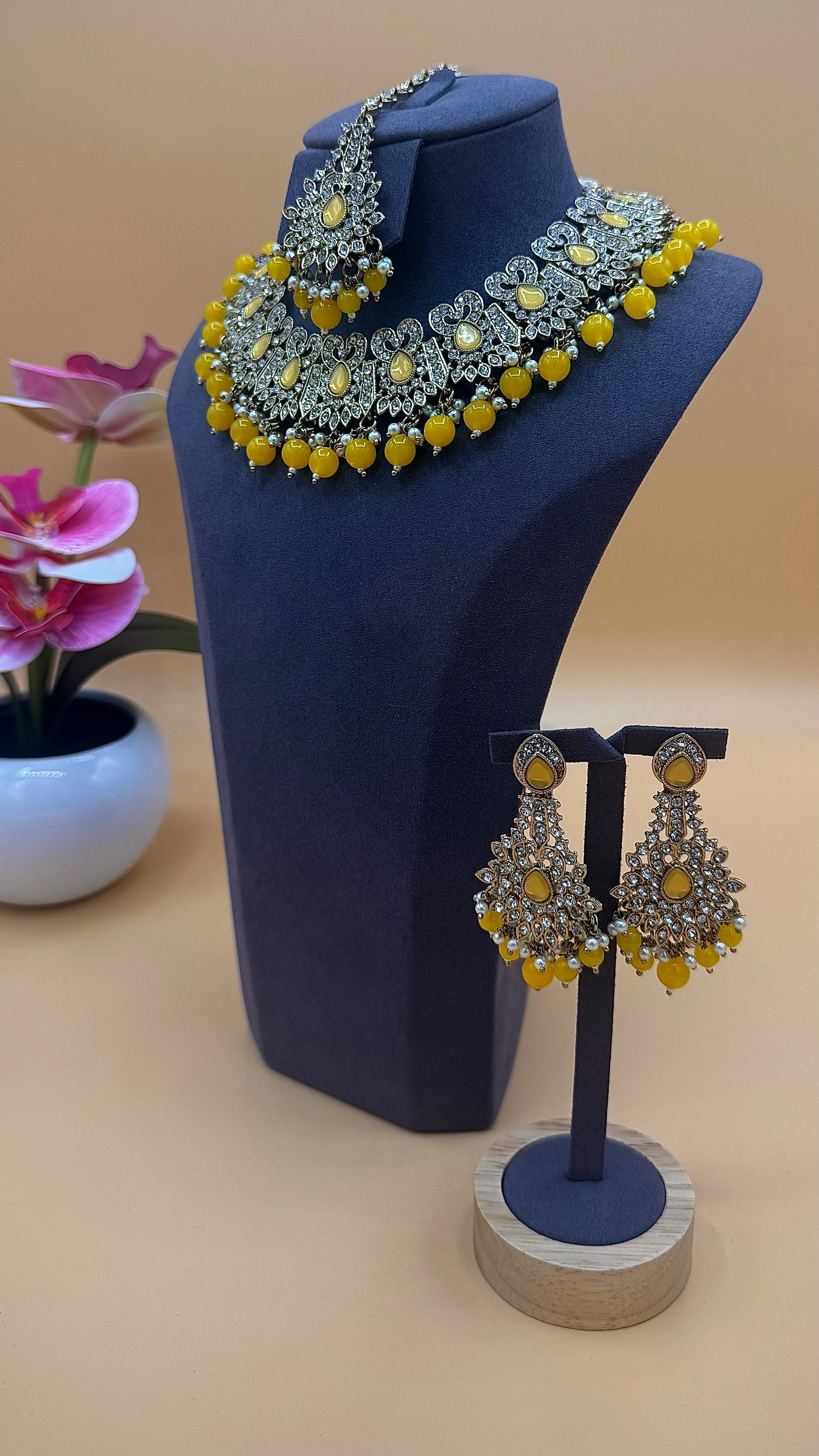 Nayra Necklace Set – Marigold Yellow