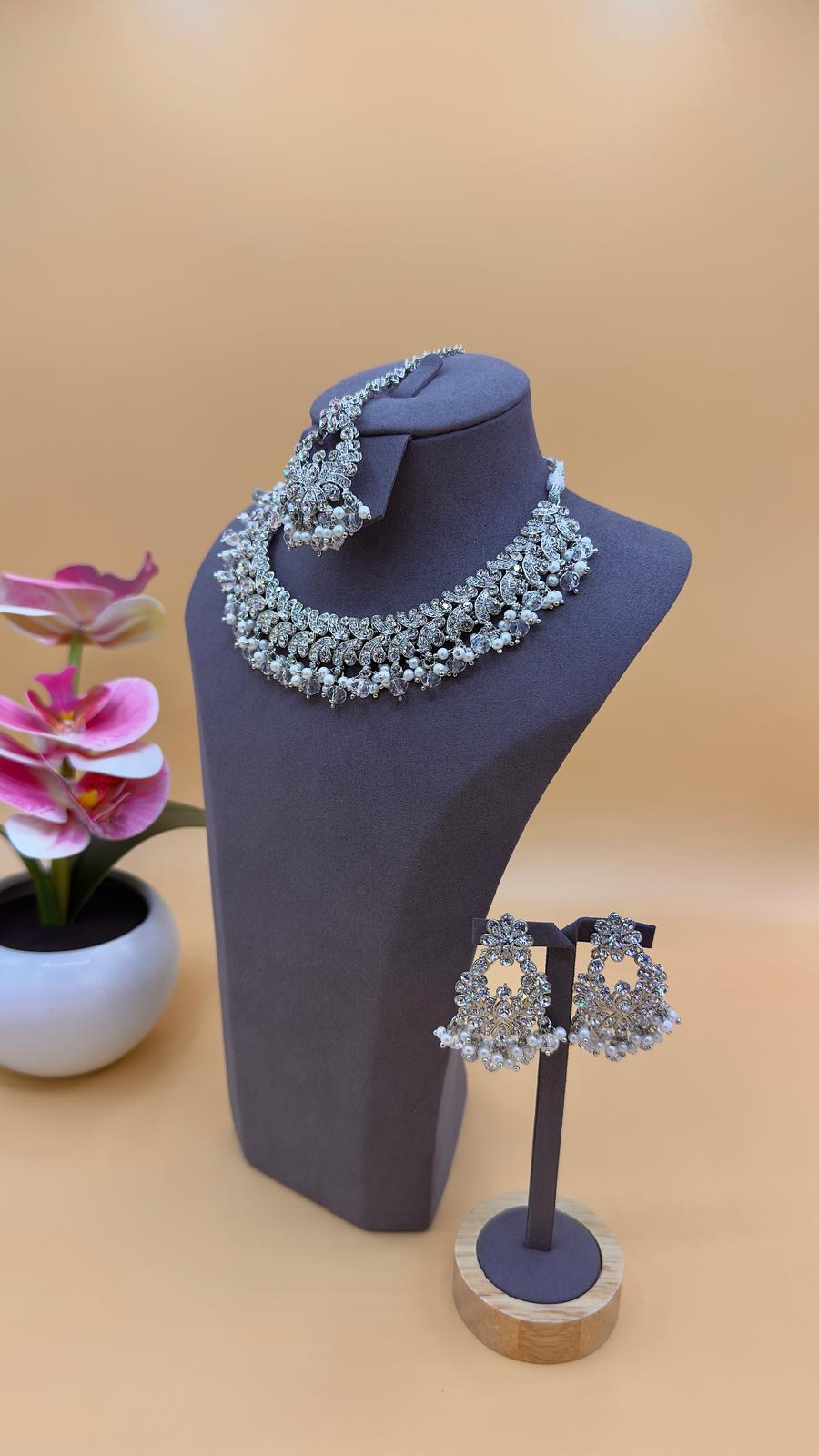 Grace Necklace Set – White