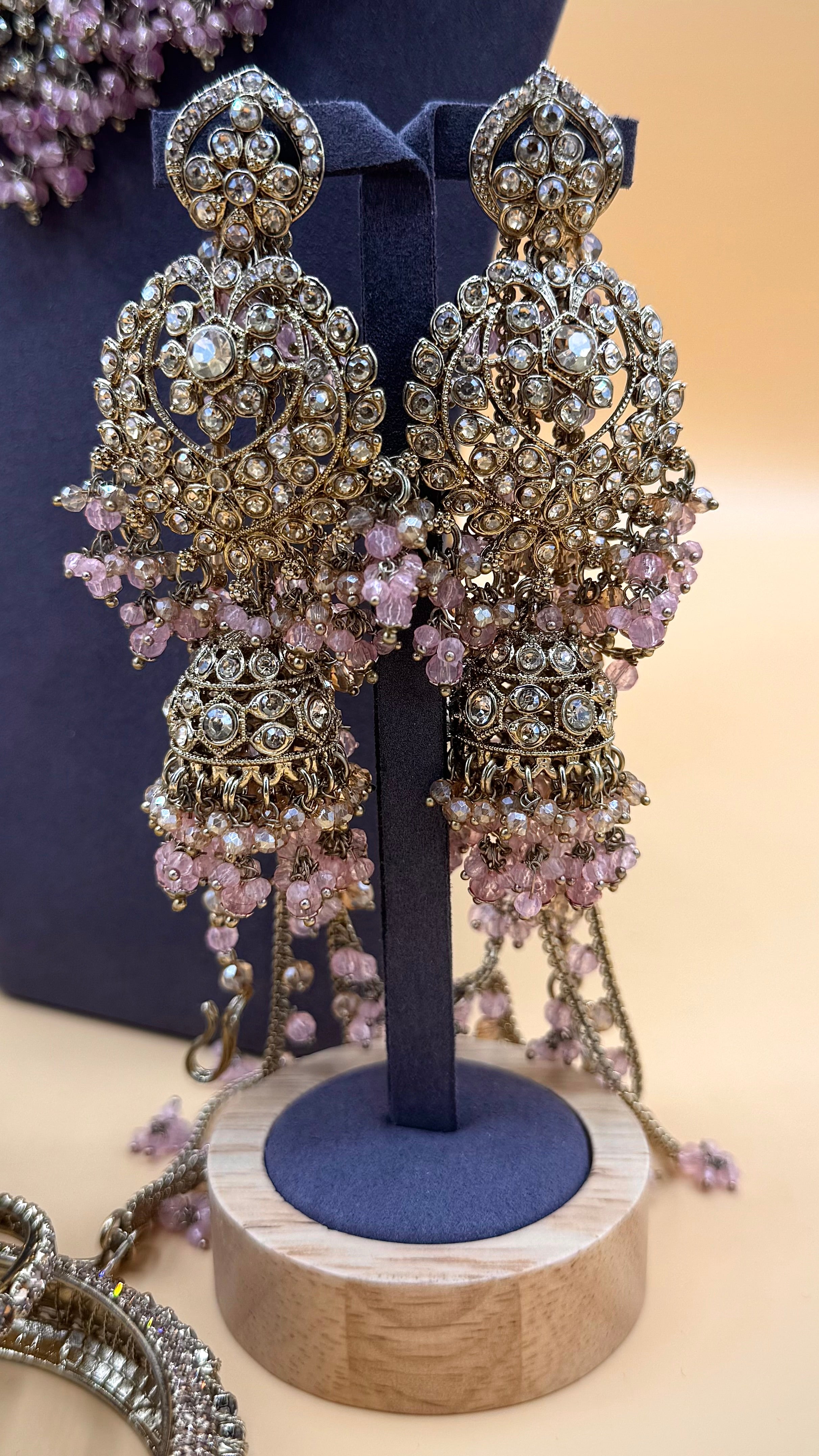 Bruidschokerset in de kleur Lavender Majesty