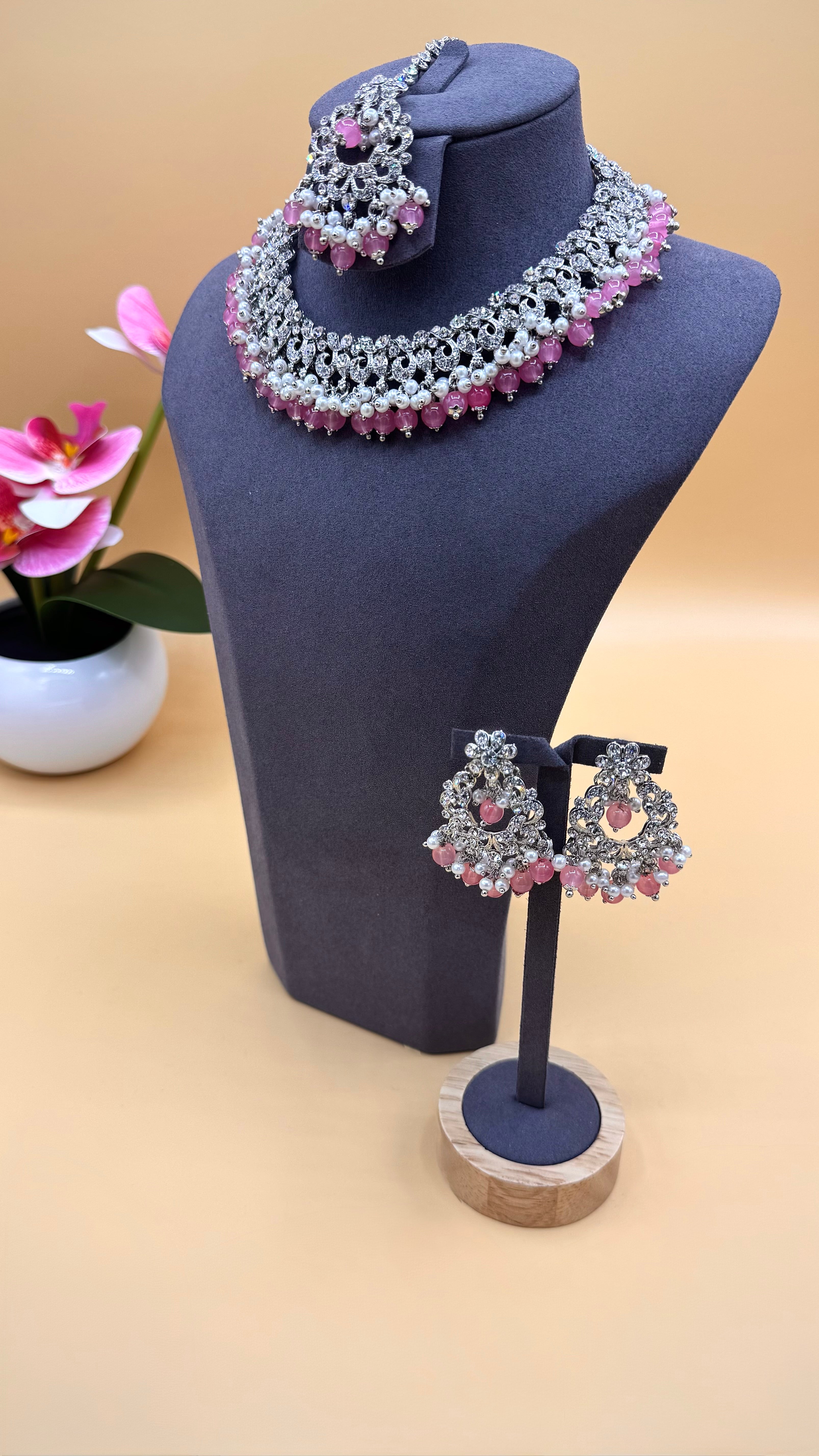 Blush Noor Necklace Set