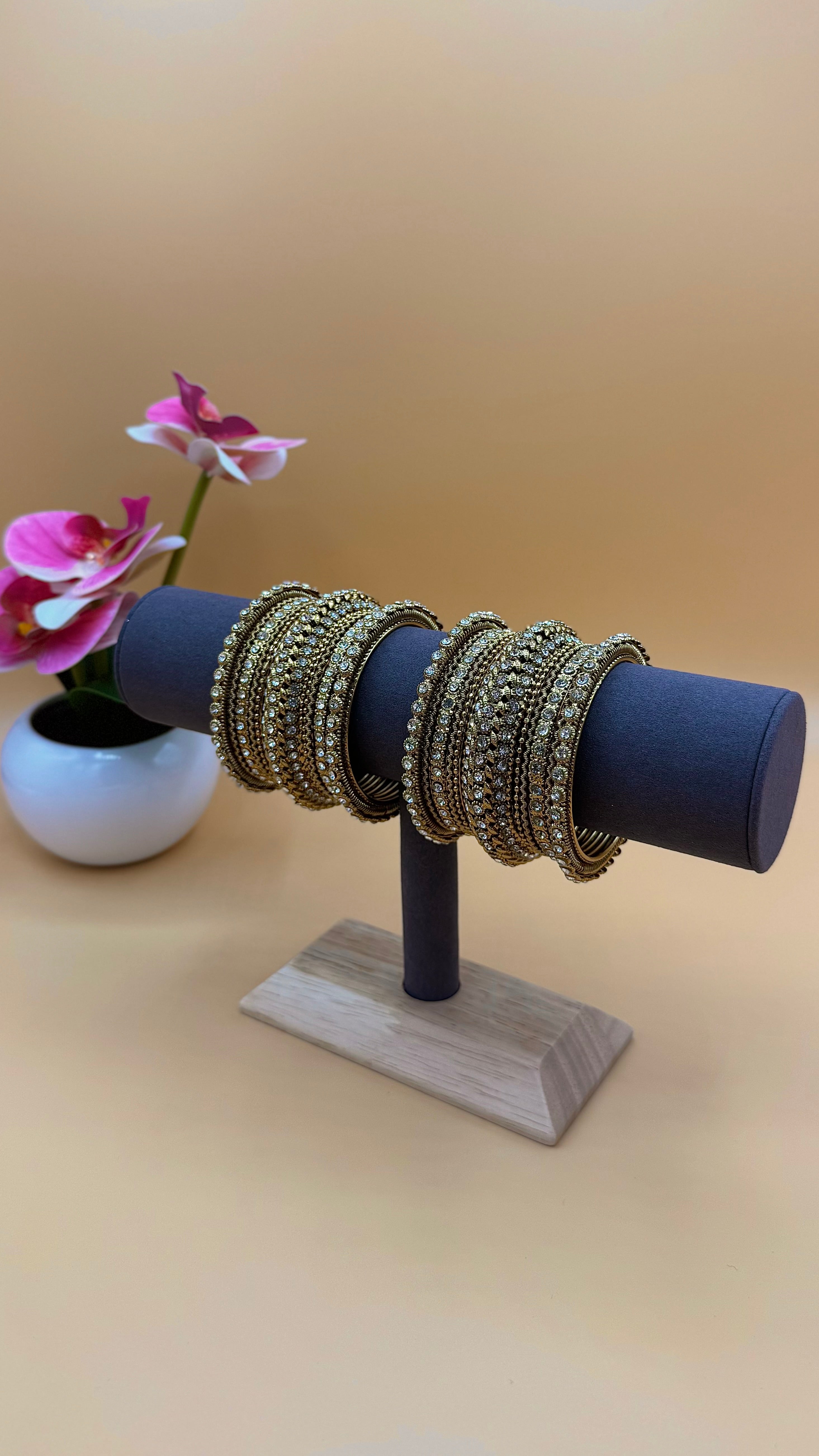 Eterna Bangles – Gold