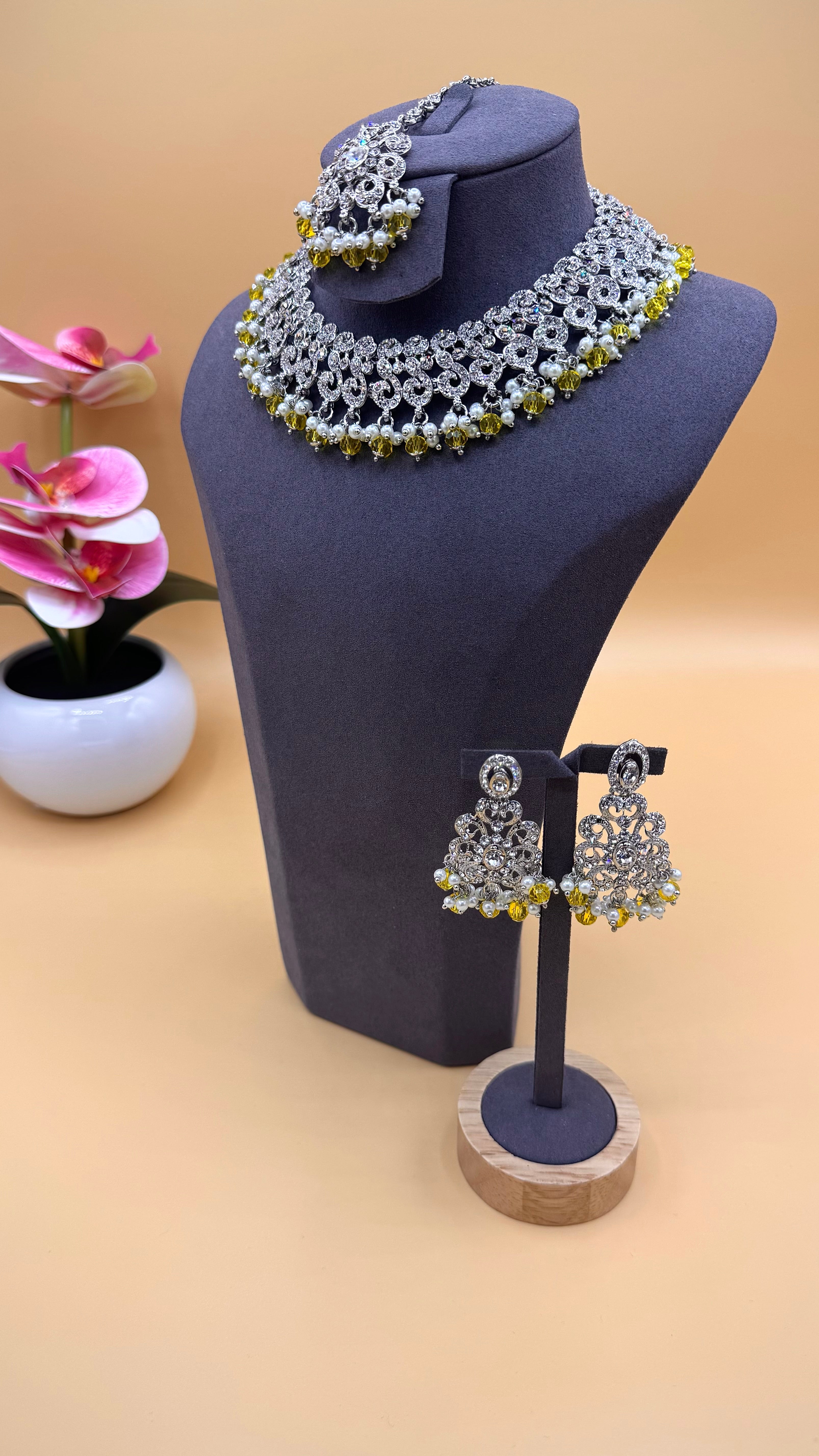 Soft golden Pearl Necklace Set