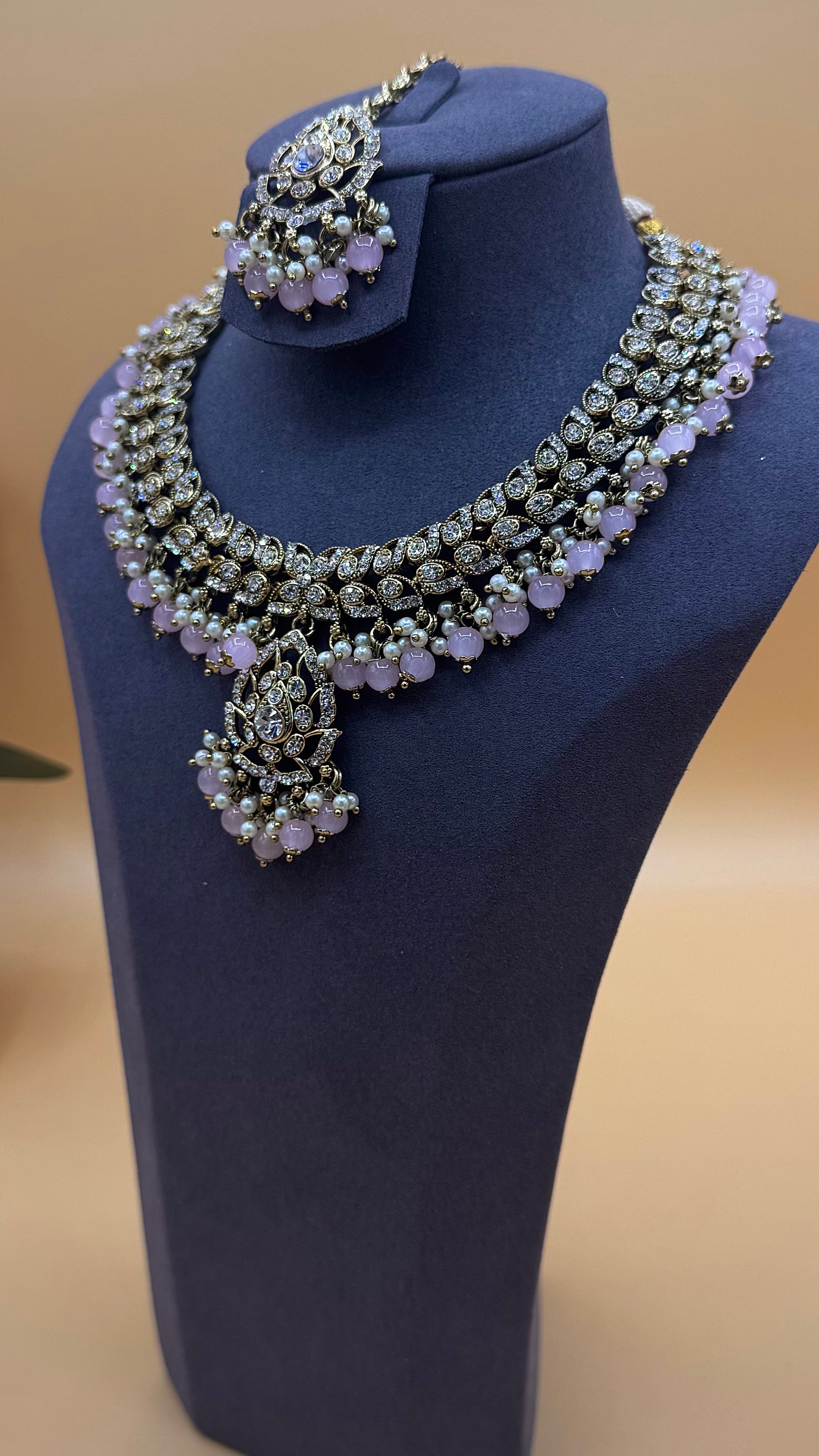 Prestige Necklace Set – Lilac
