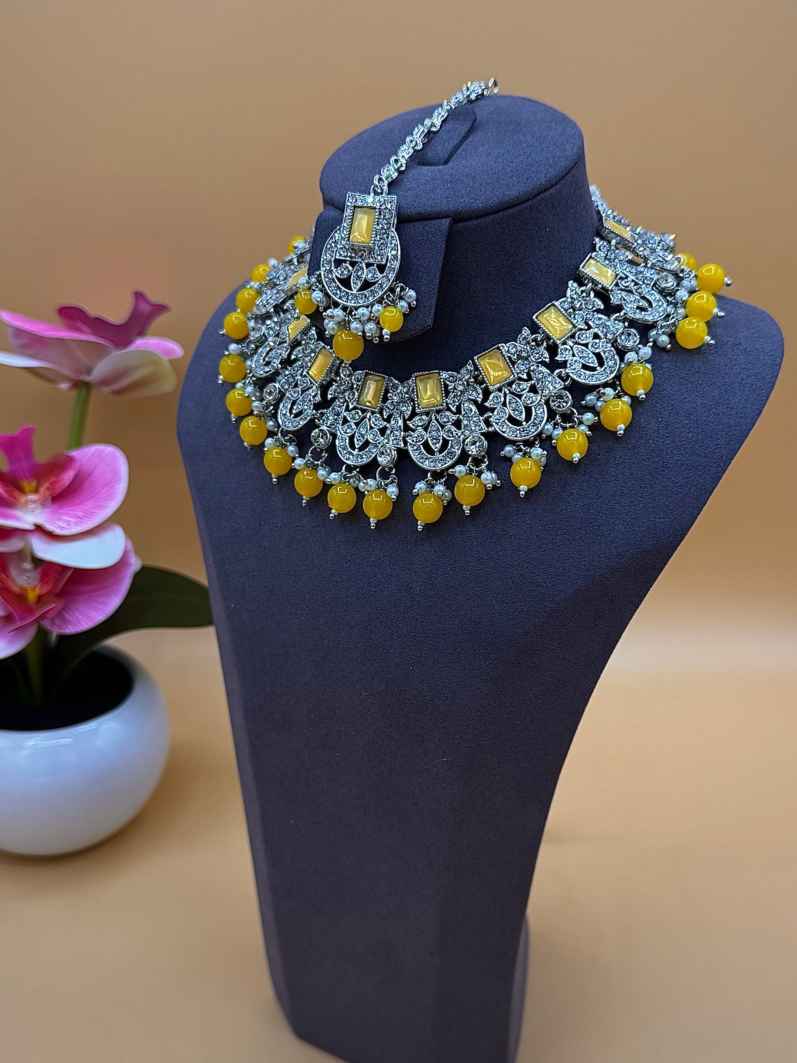 Rania Necklace Set – Golden Yellow