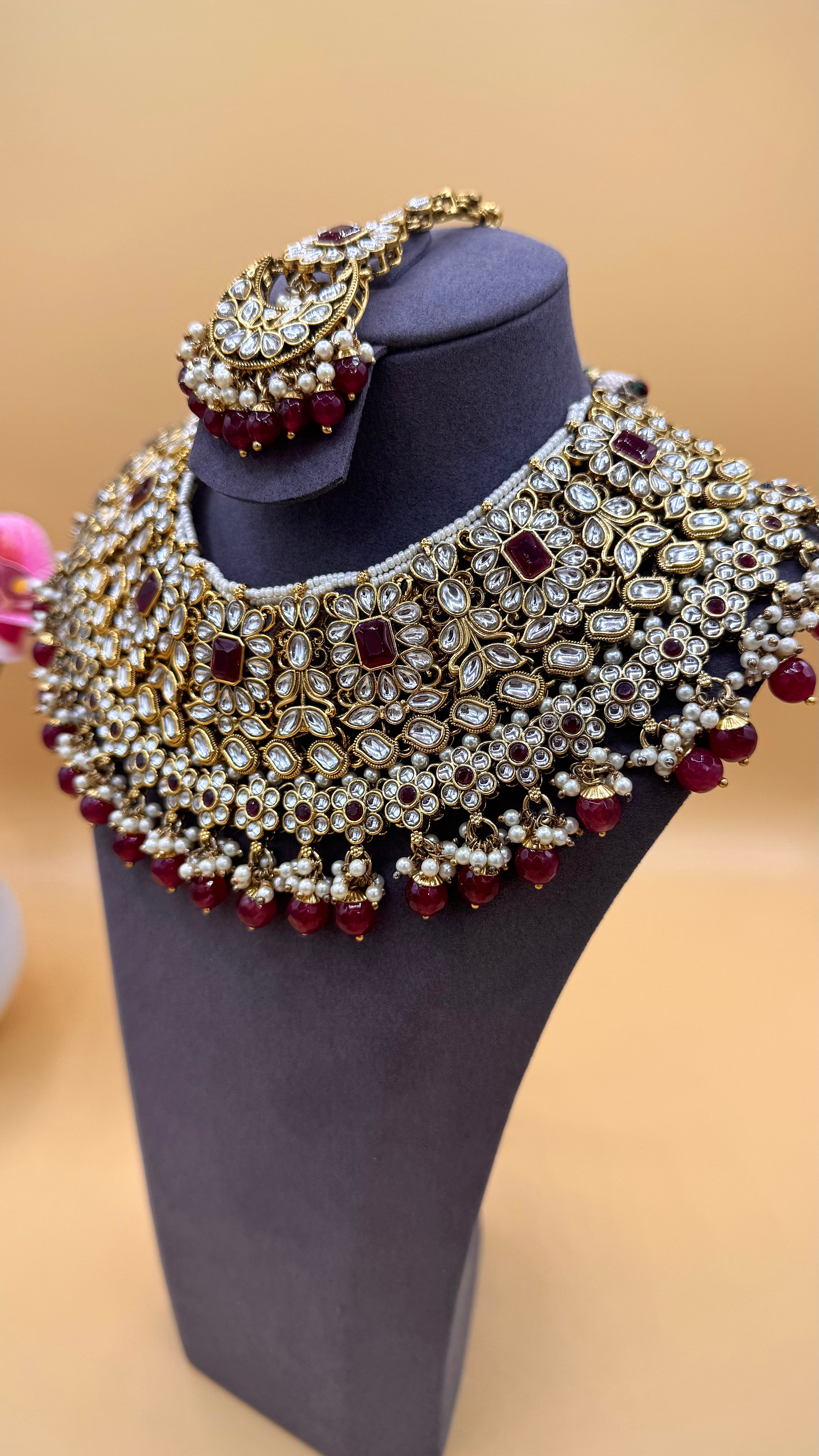 Garnet Royale Necklace Set