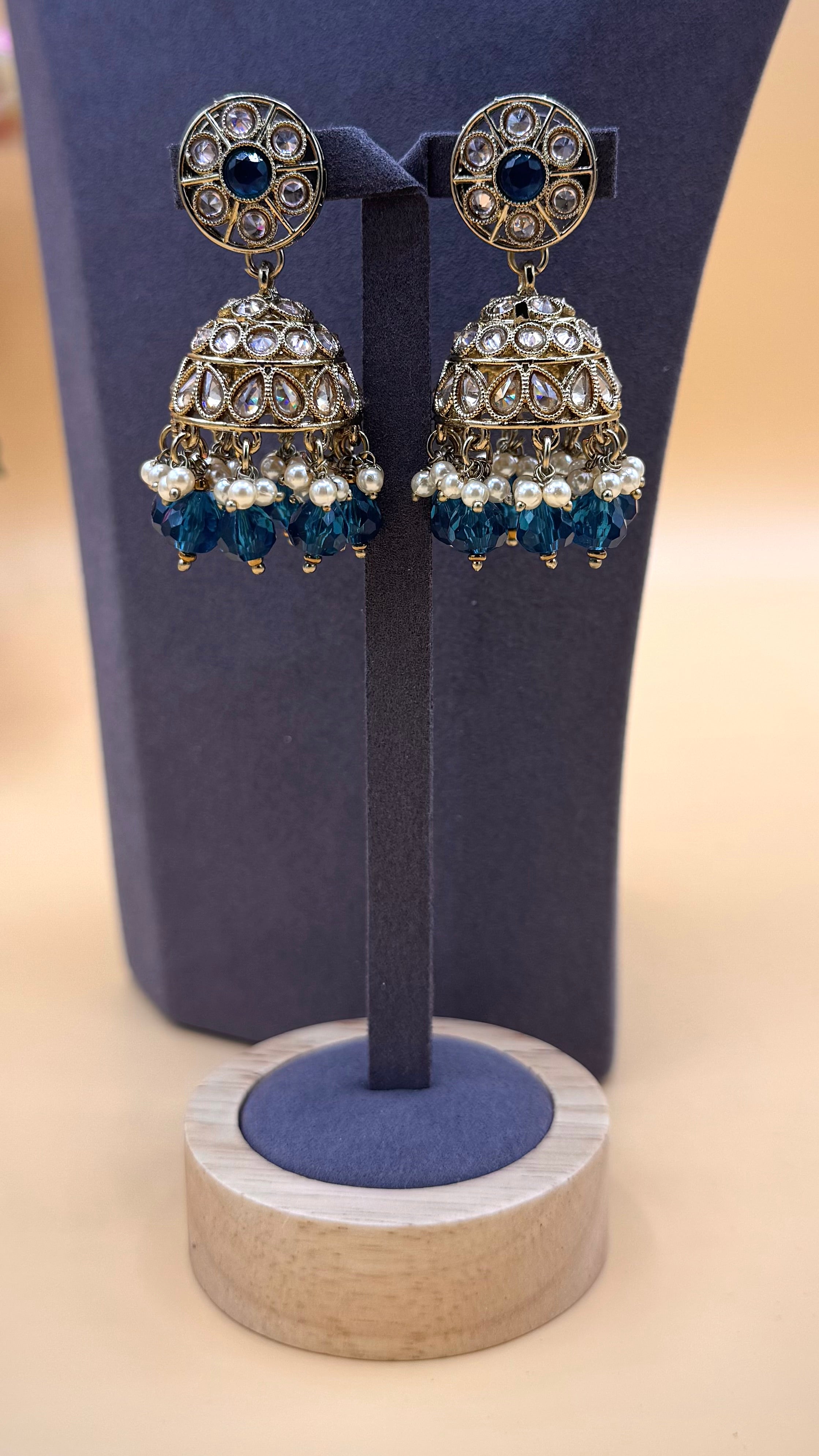 Royal Blue Pearl Necklace Set