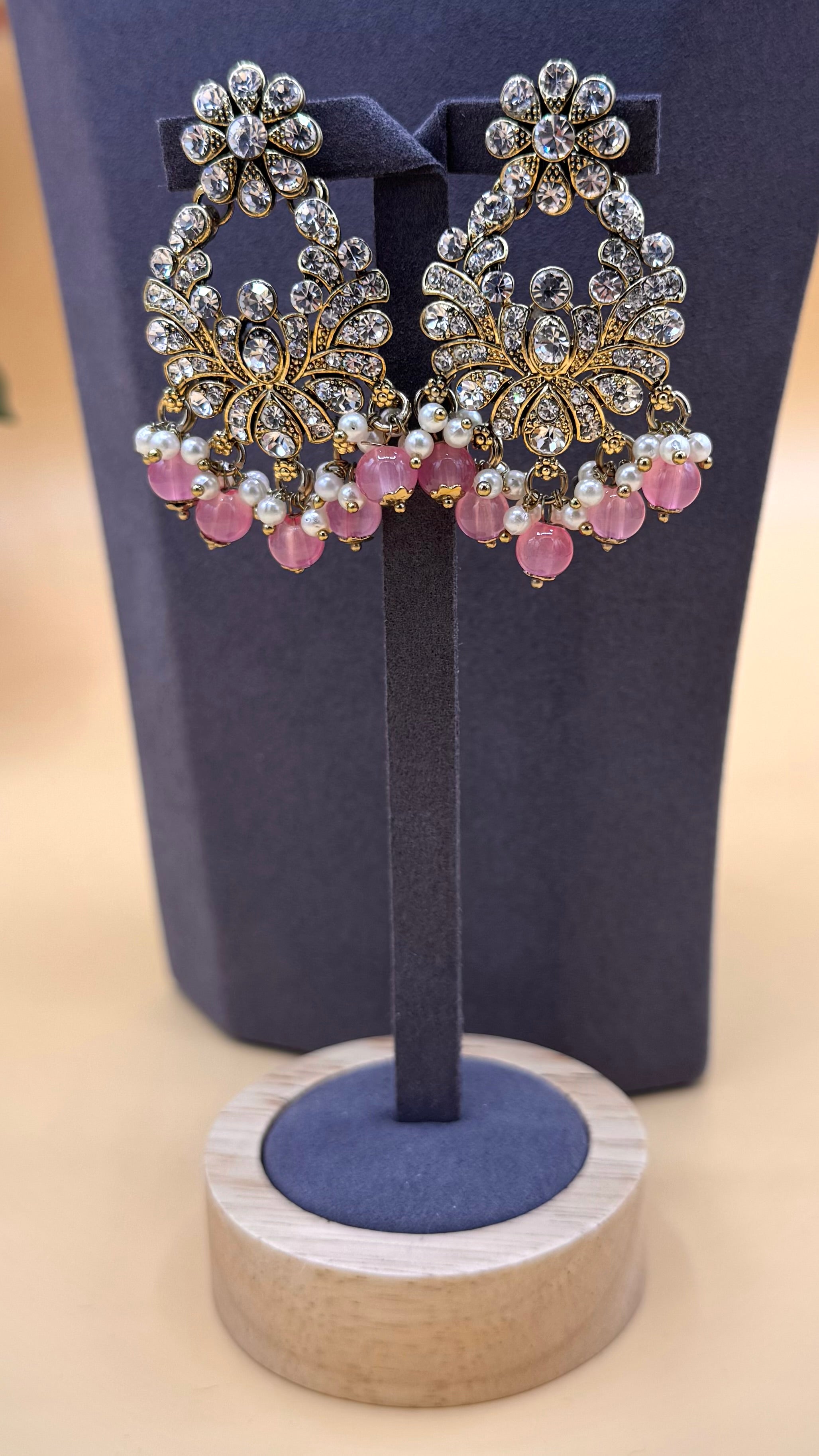 Rose Pearl Royale Necklace Set