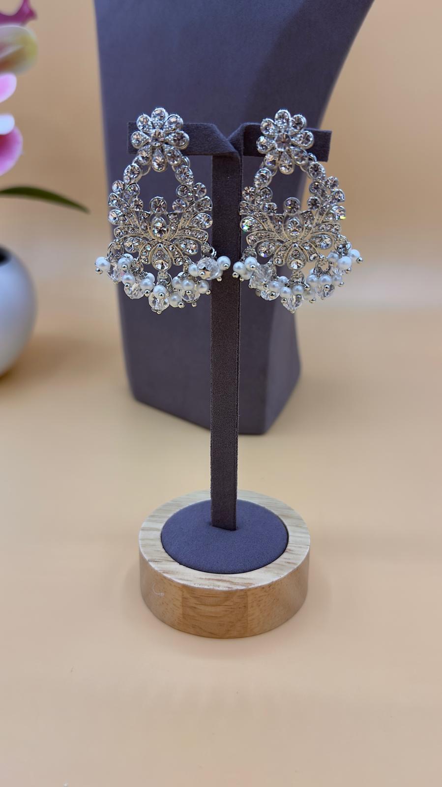 Grace Necklace Set – White