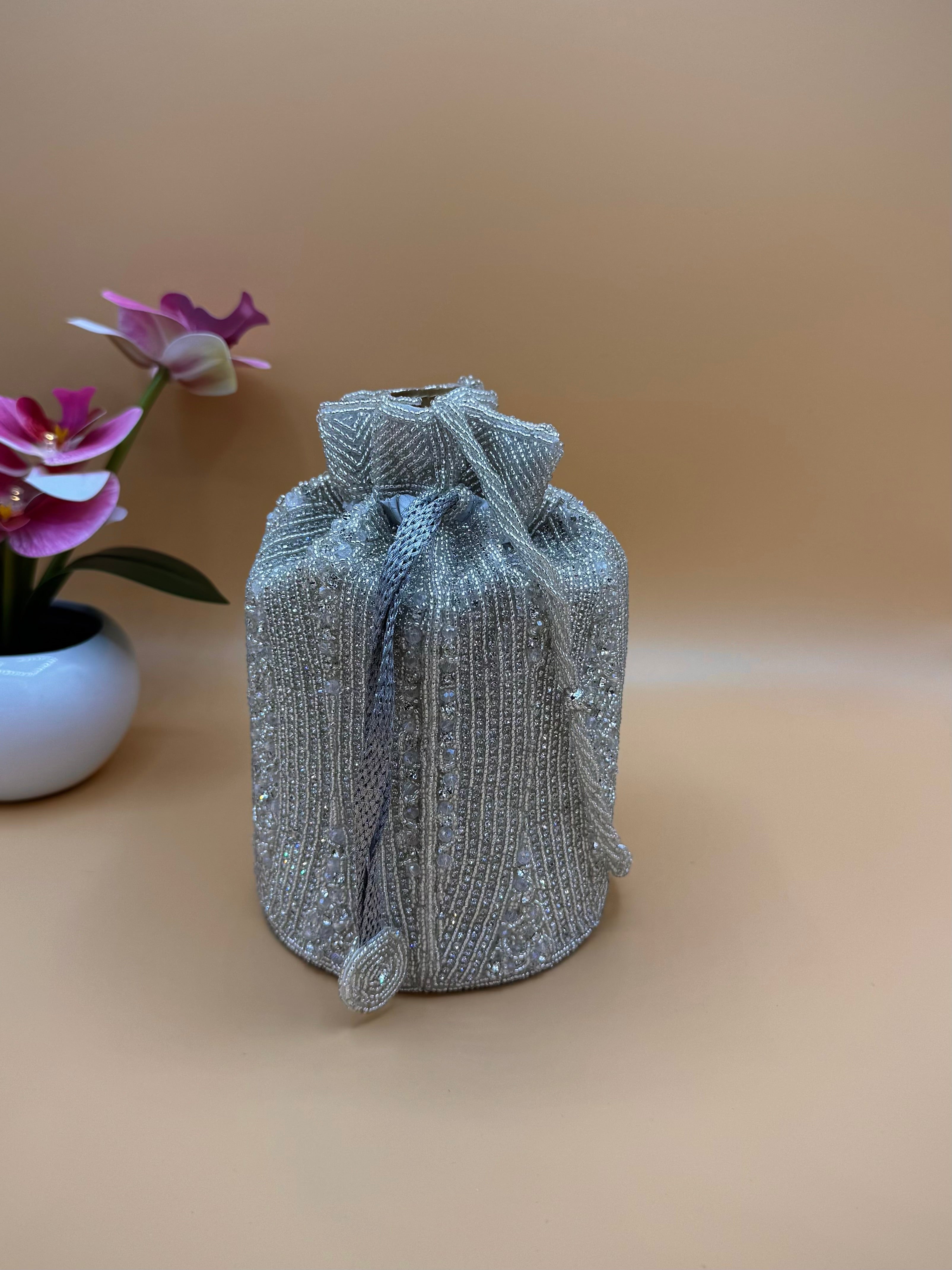 Kristallen &amp; kralen potli tas