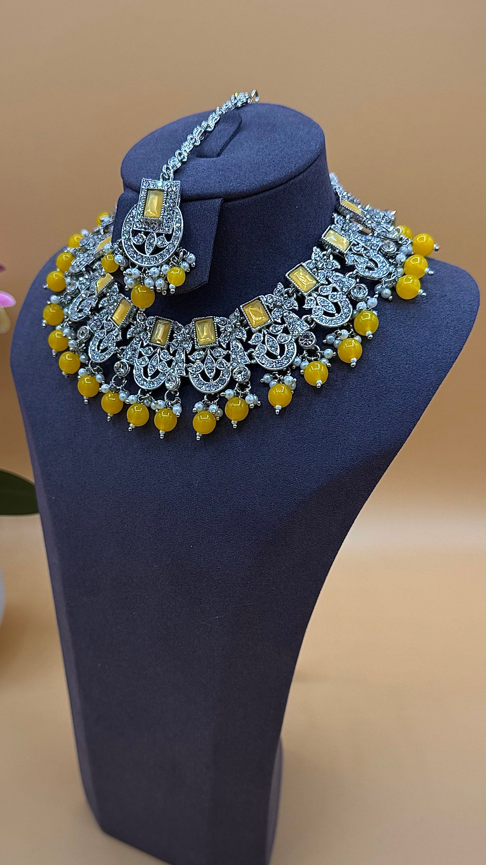 Rania Necklace Set – Golden Yellow