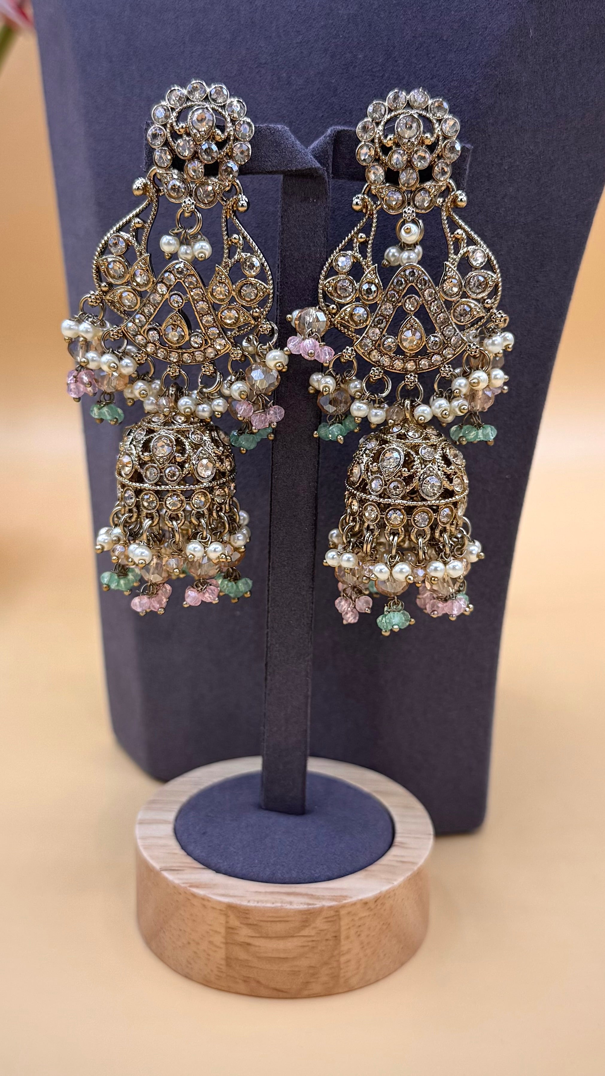 Pastel Heera Necklace Set