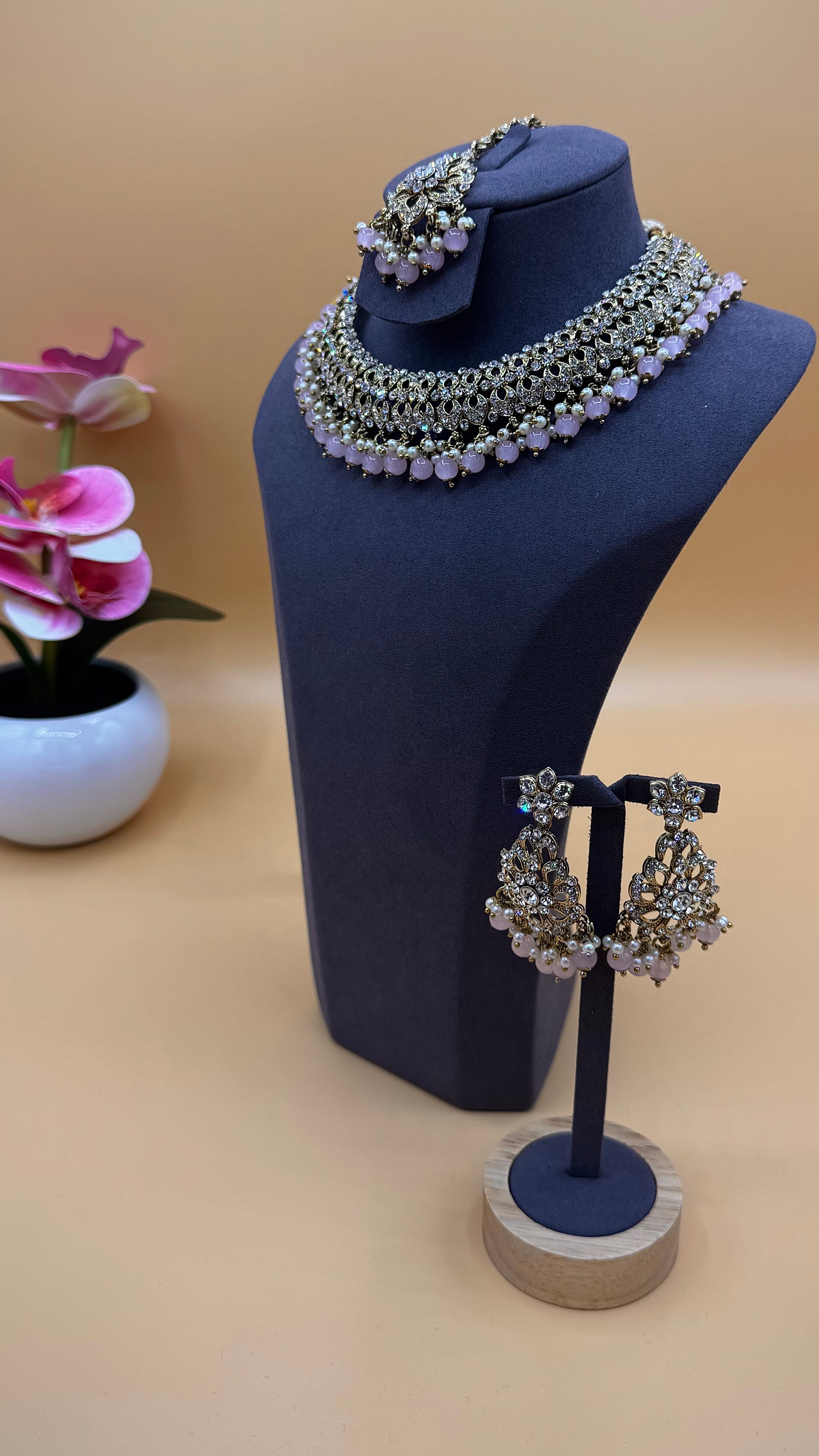 Regalia Necklace Set – Lilac