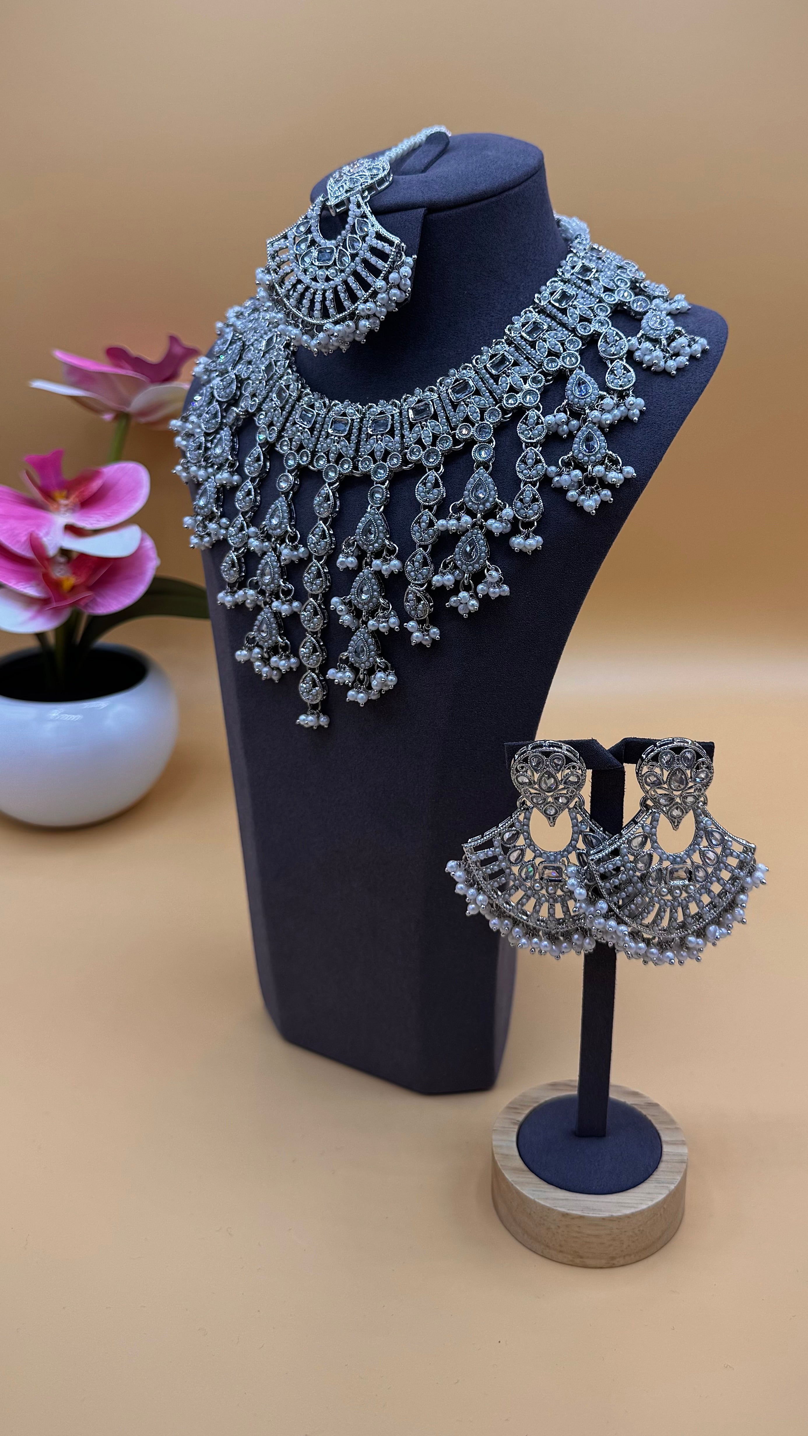 Crystal Veil Necklace Set – Silver White