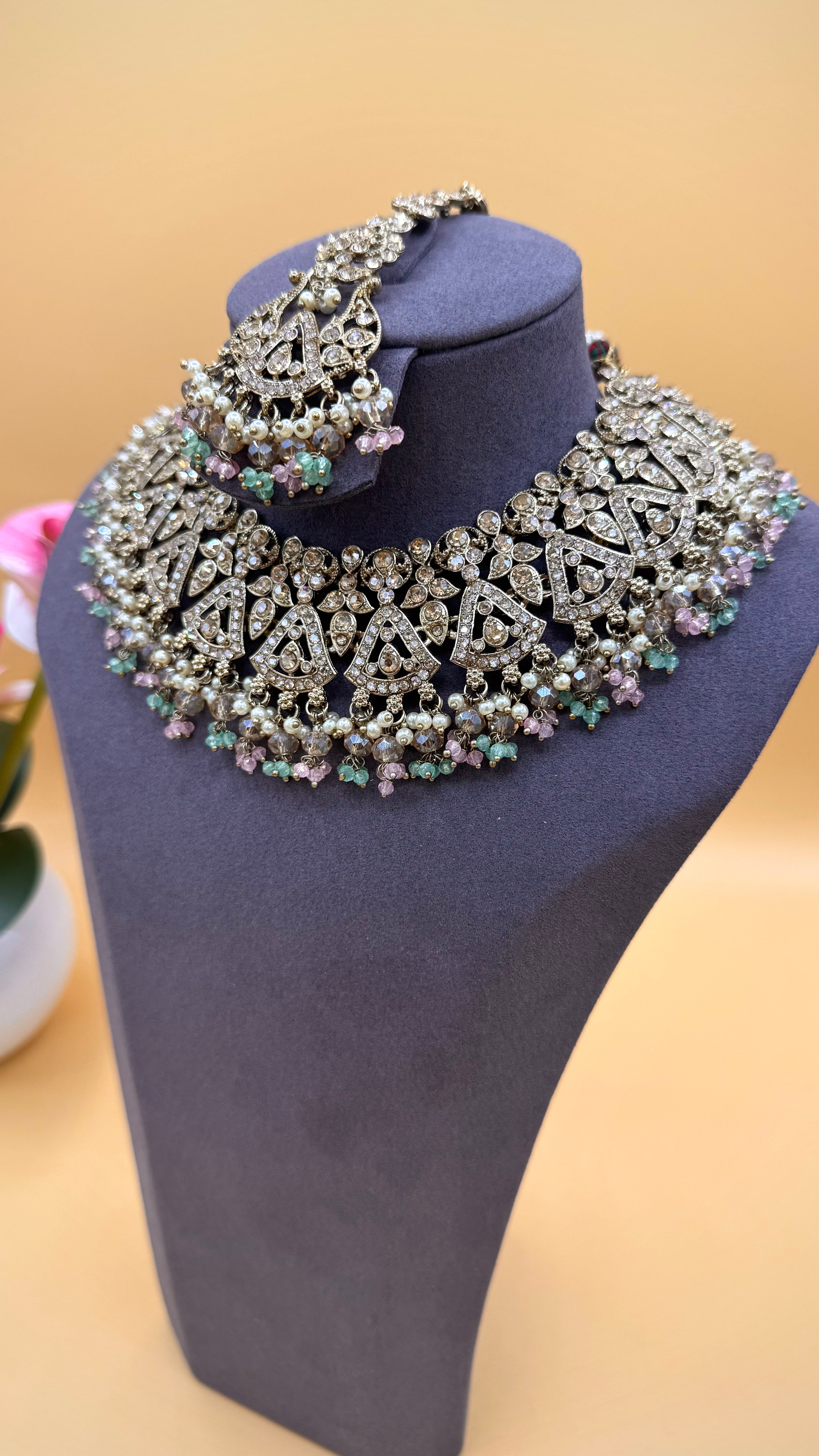 Pastel Heera Necklace Set