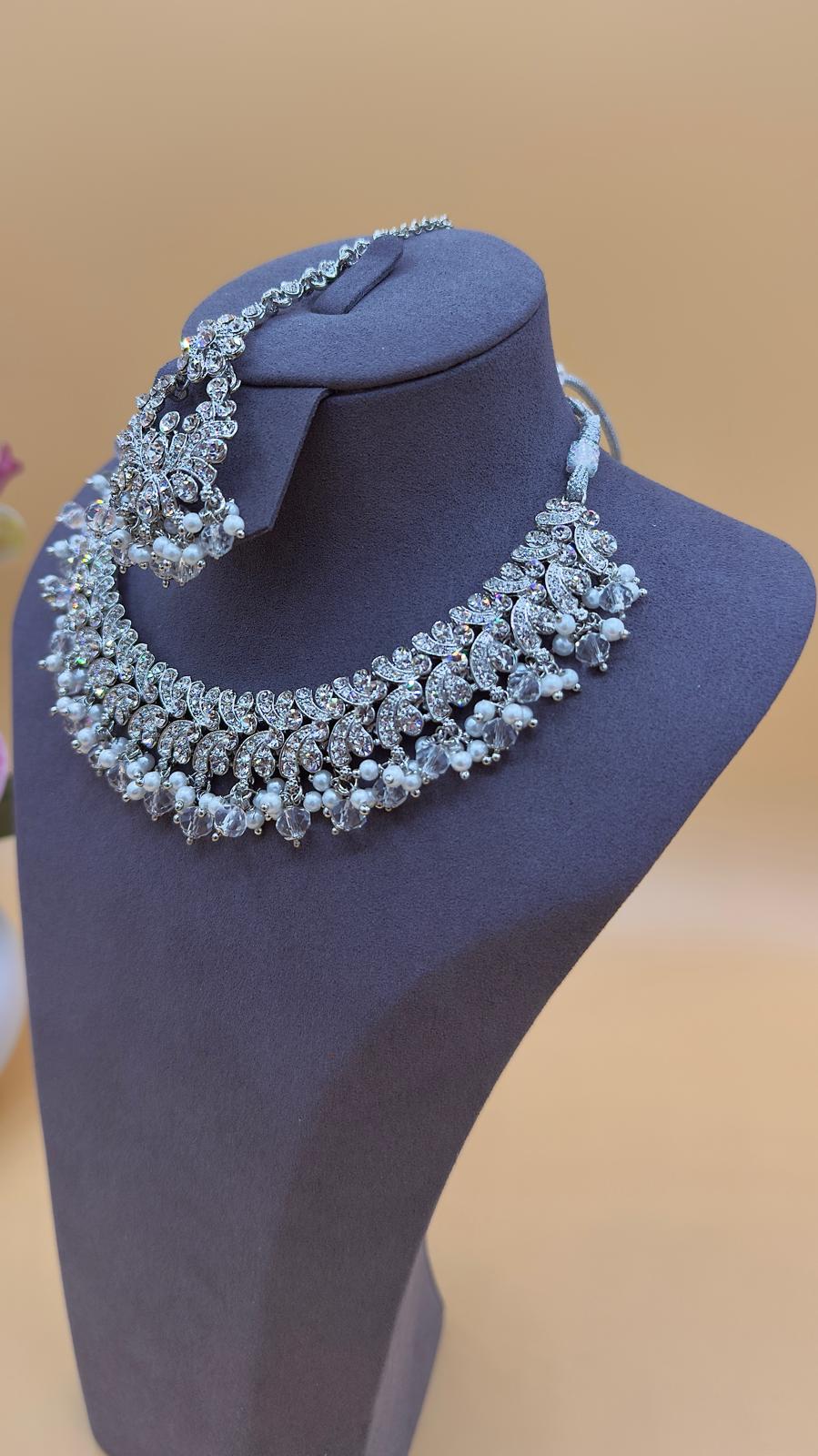 Grace Necklace Set – White