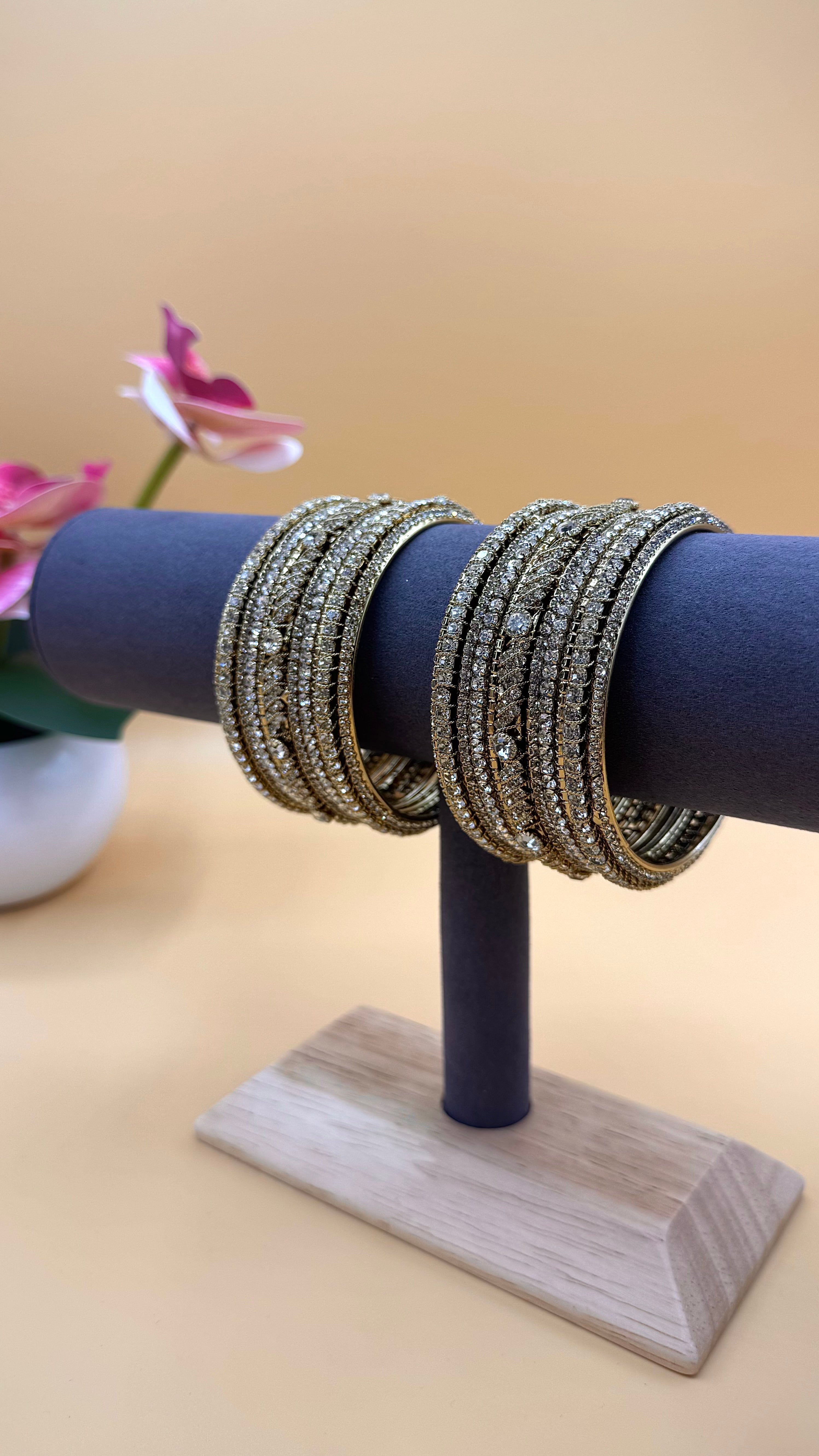 Golden Radiance Bangles – Gold