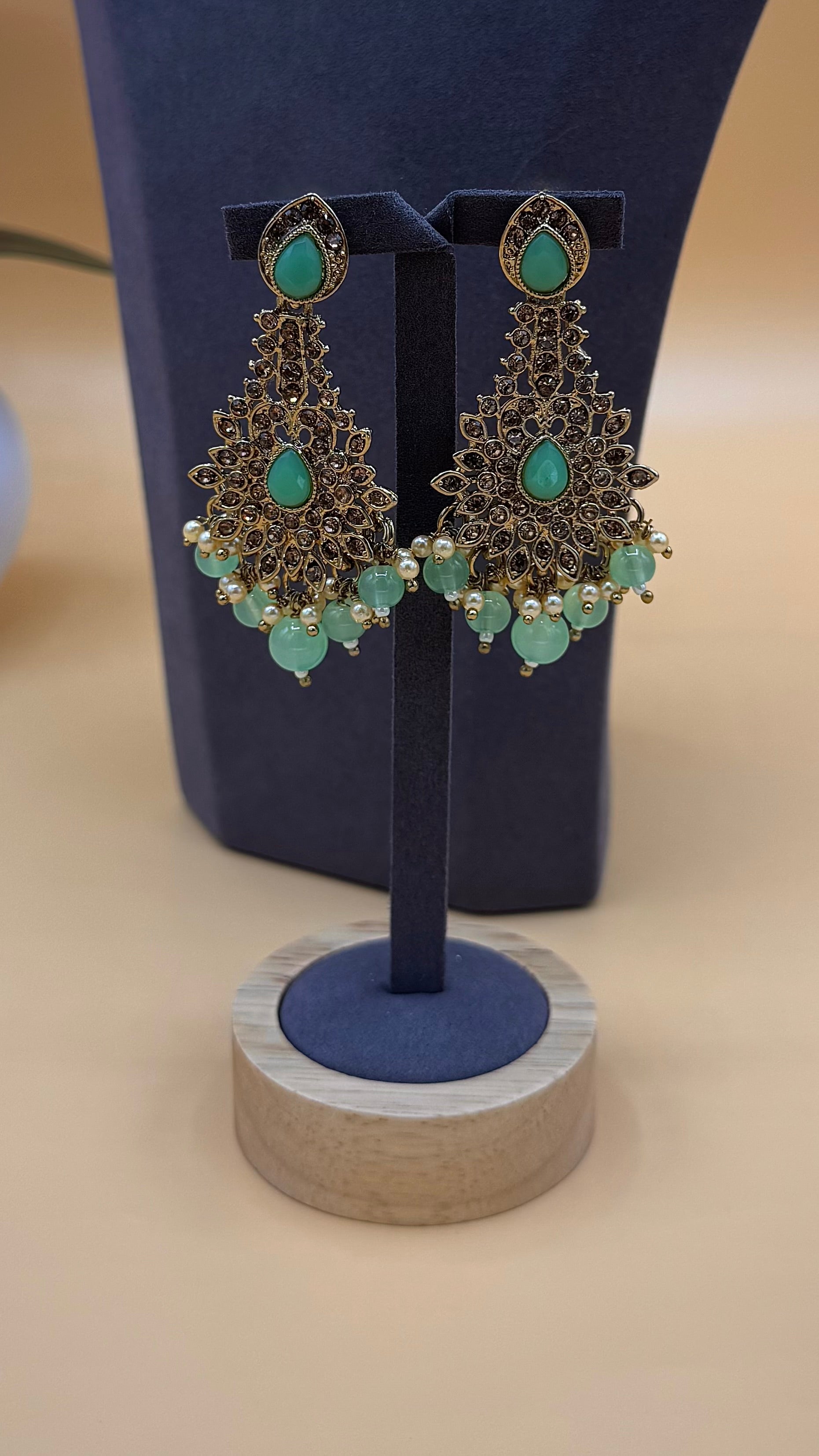 Emerald Mist Necklace Set – Mint Green