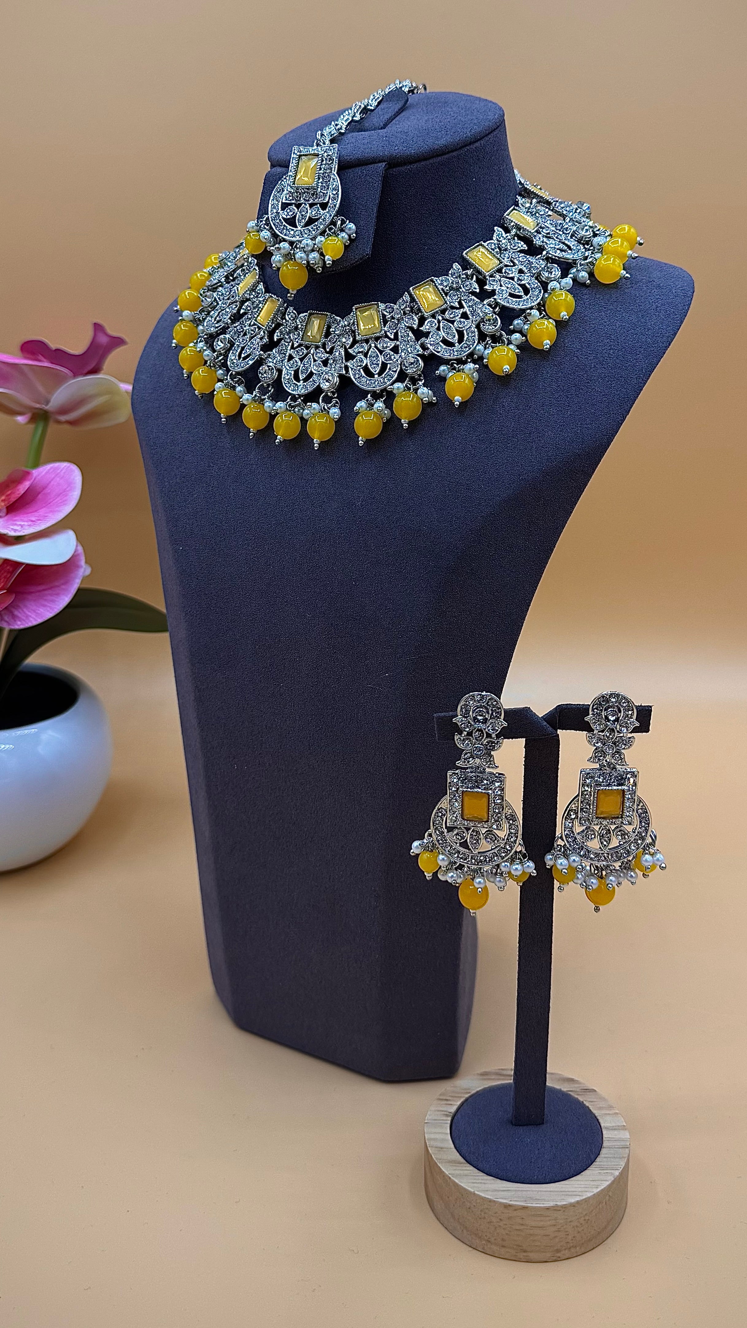 Rania Necklace Set – Golden Yellow