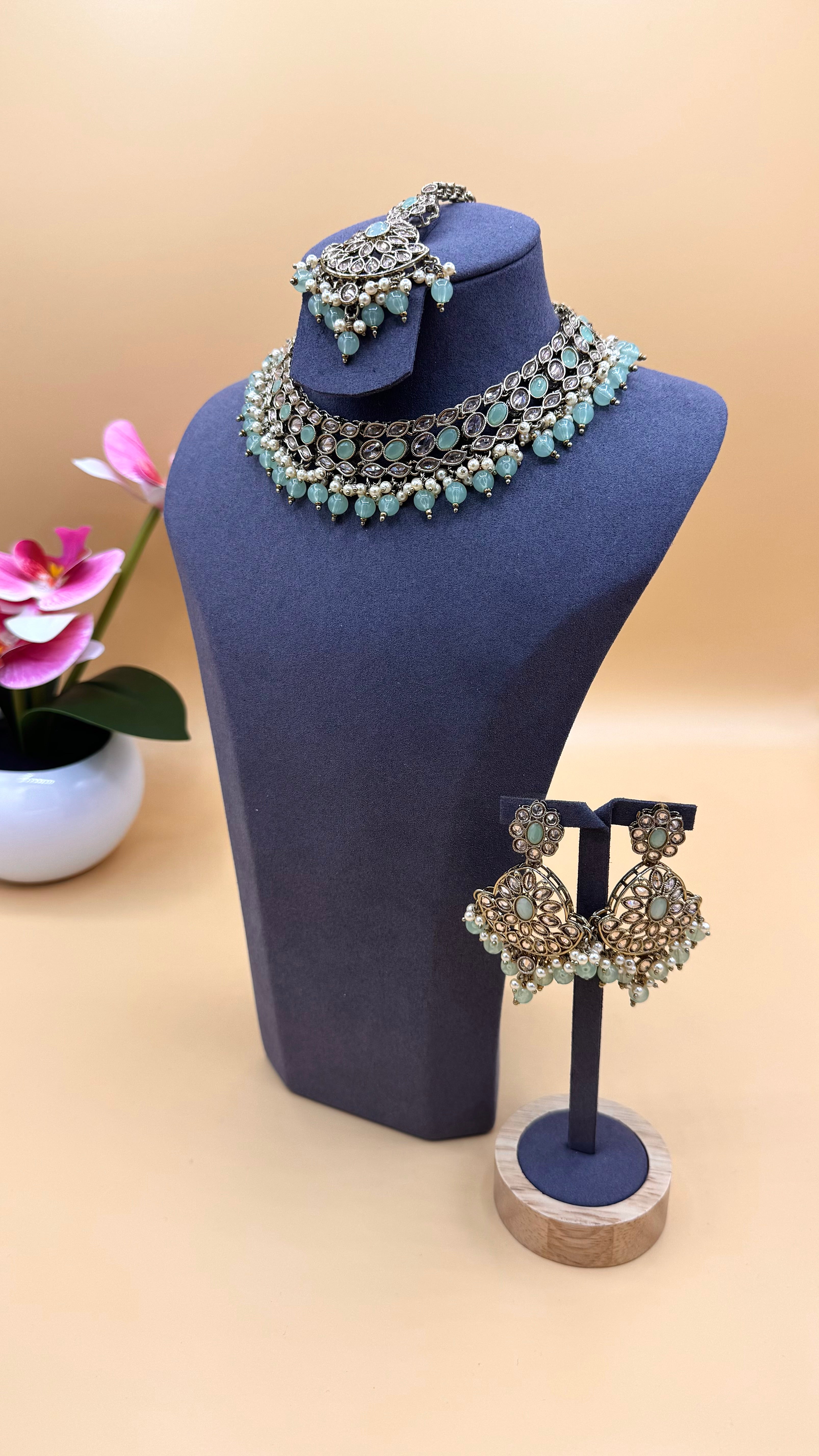 Mint Pearl Necklace Set