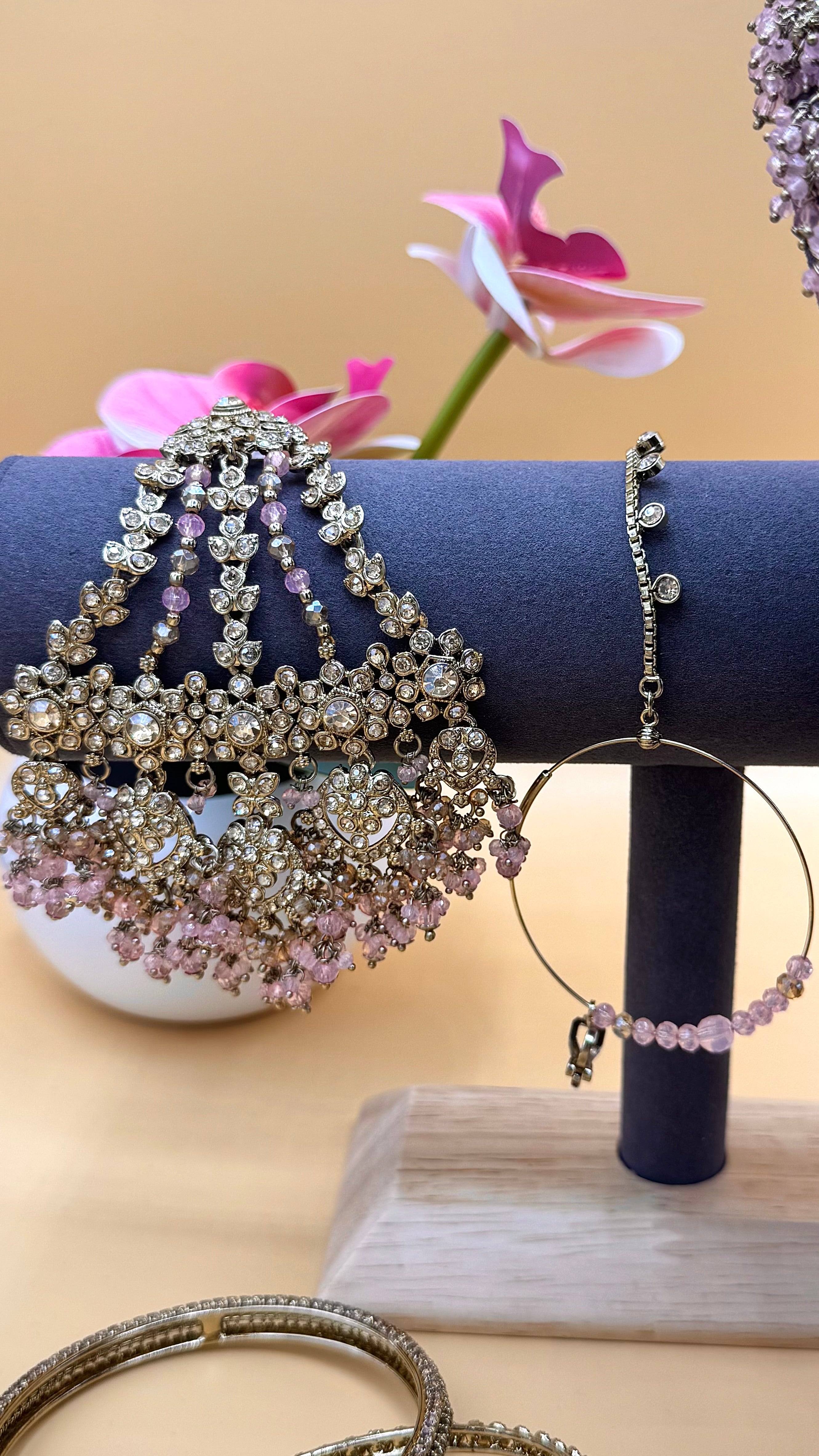 Bruidschokerset in de kleur Lavender Majesty