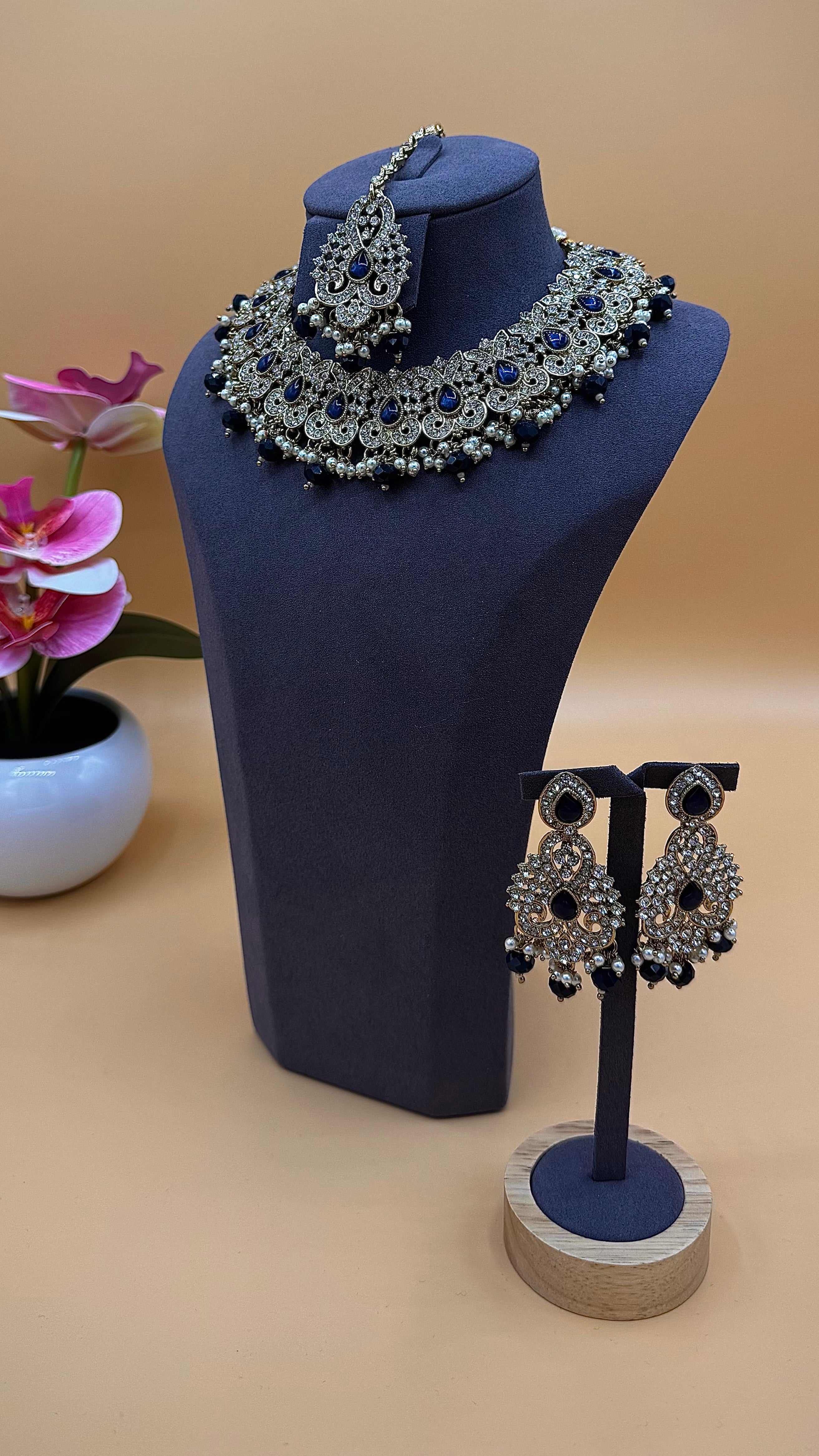 Ameera Necklace Set – midnight blue