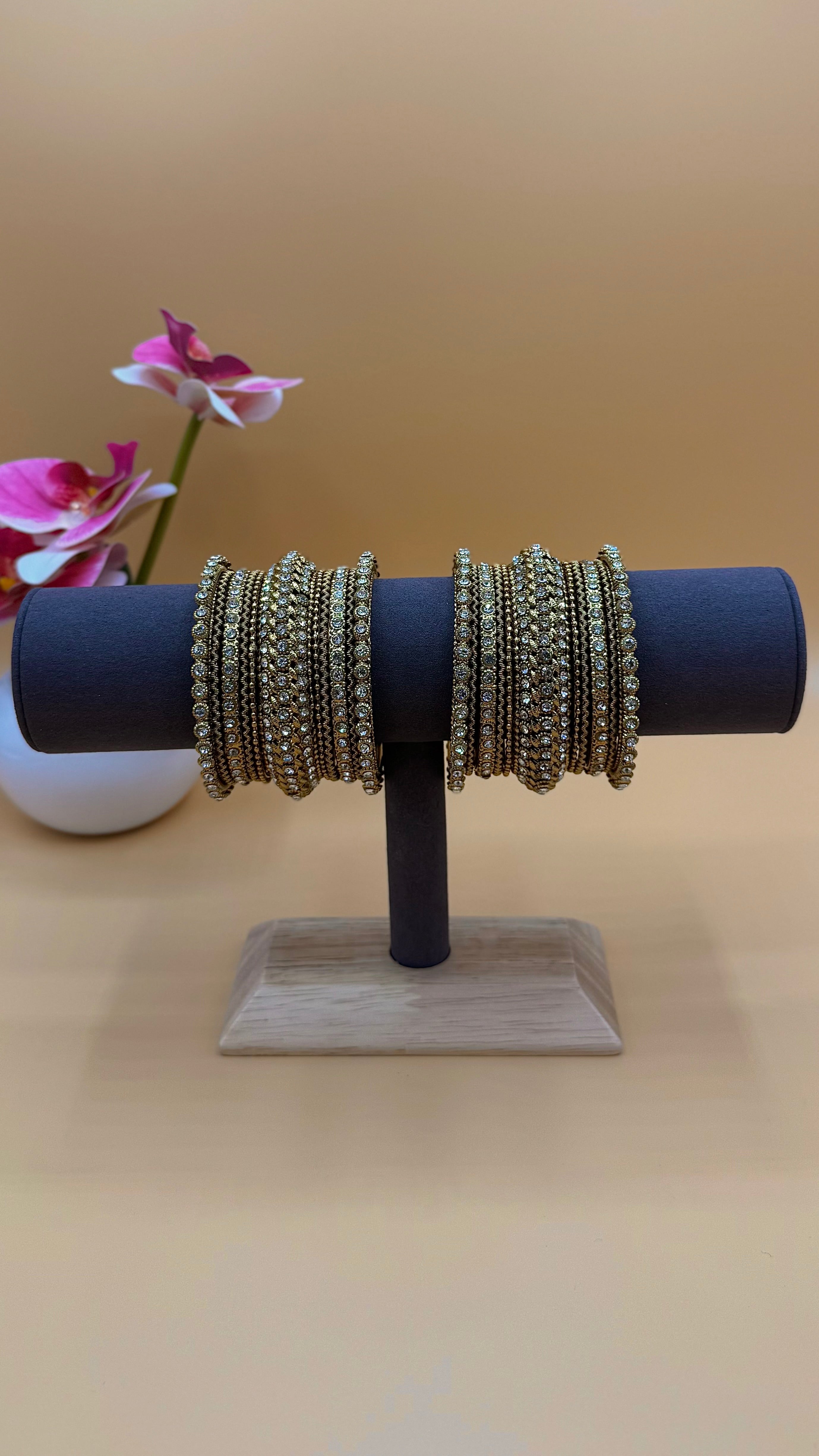 Eterna Bangles – Gold